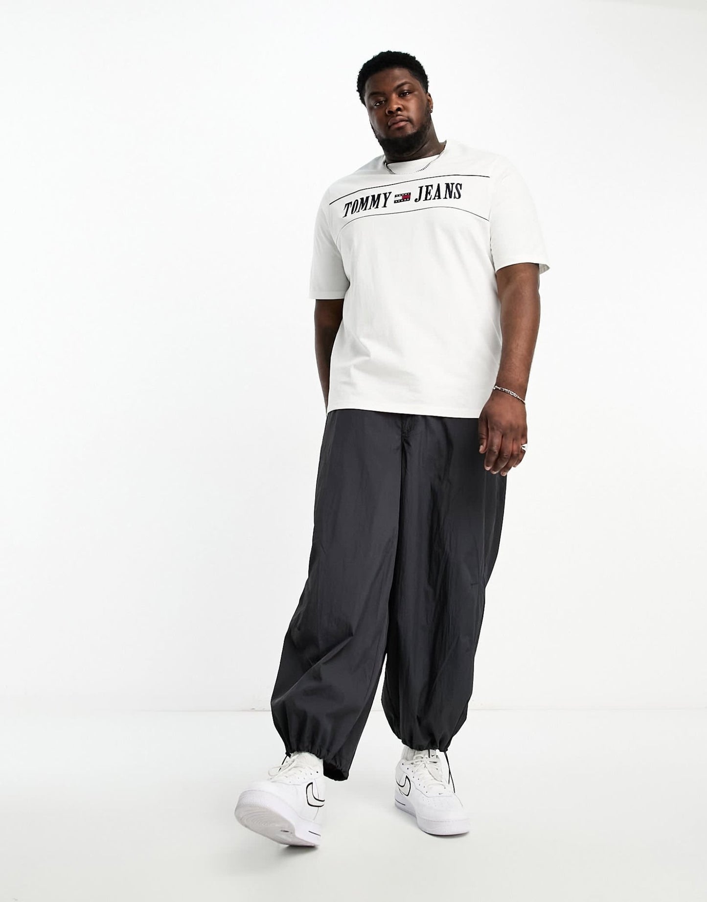 Tommy Jeans Big & Tall stripe logo t-shirt in white - ASOS Sample Sale EU Store