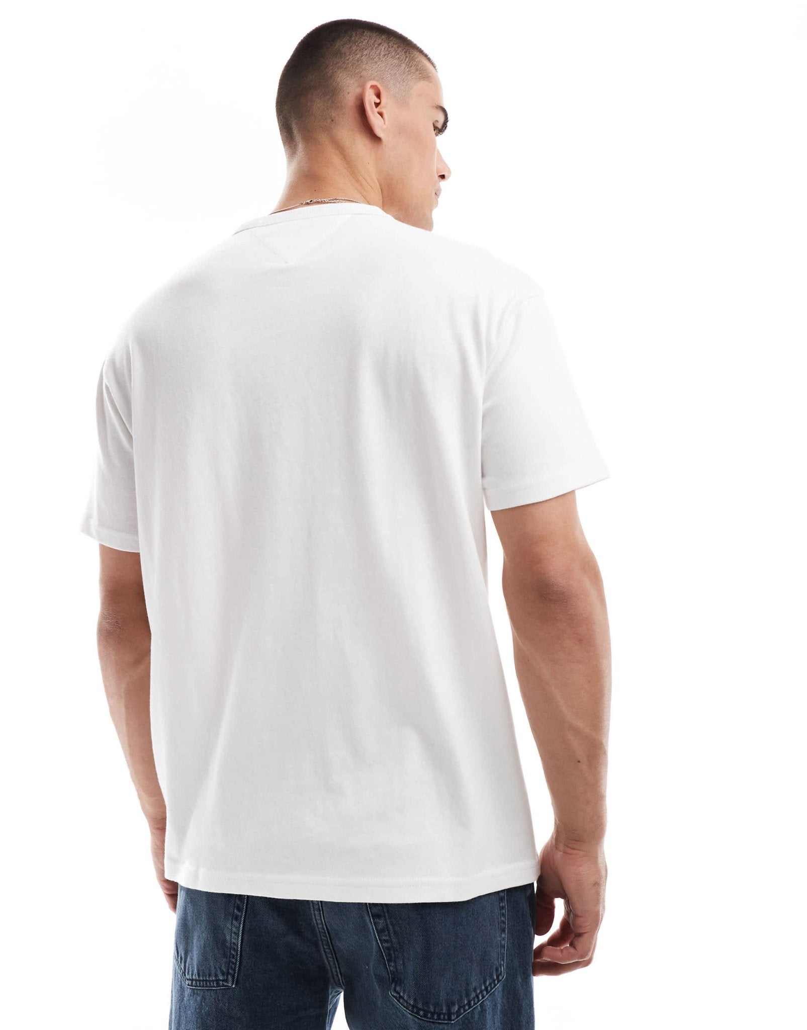 Tommy Jeans chest linear logo t-shirt in white - ASOS Sample Sale EU Store