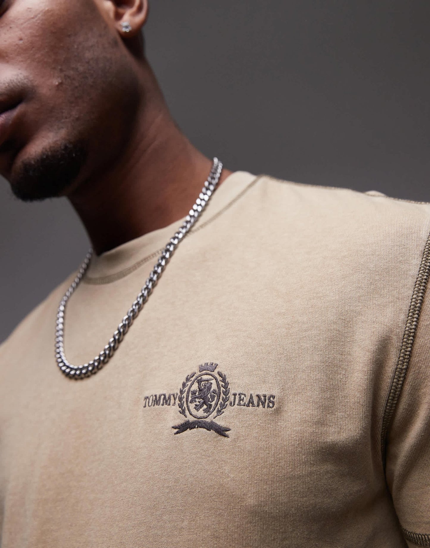 Tommy Jeans crest logo t-shirt in tan - ASOS Sample Sale EU Store