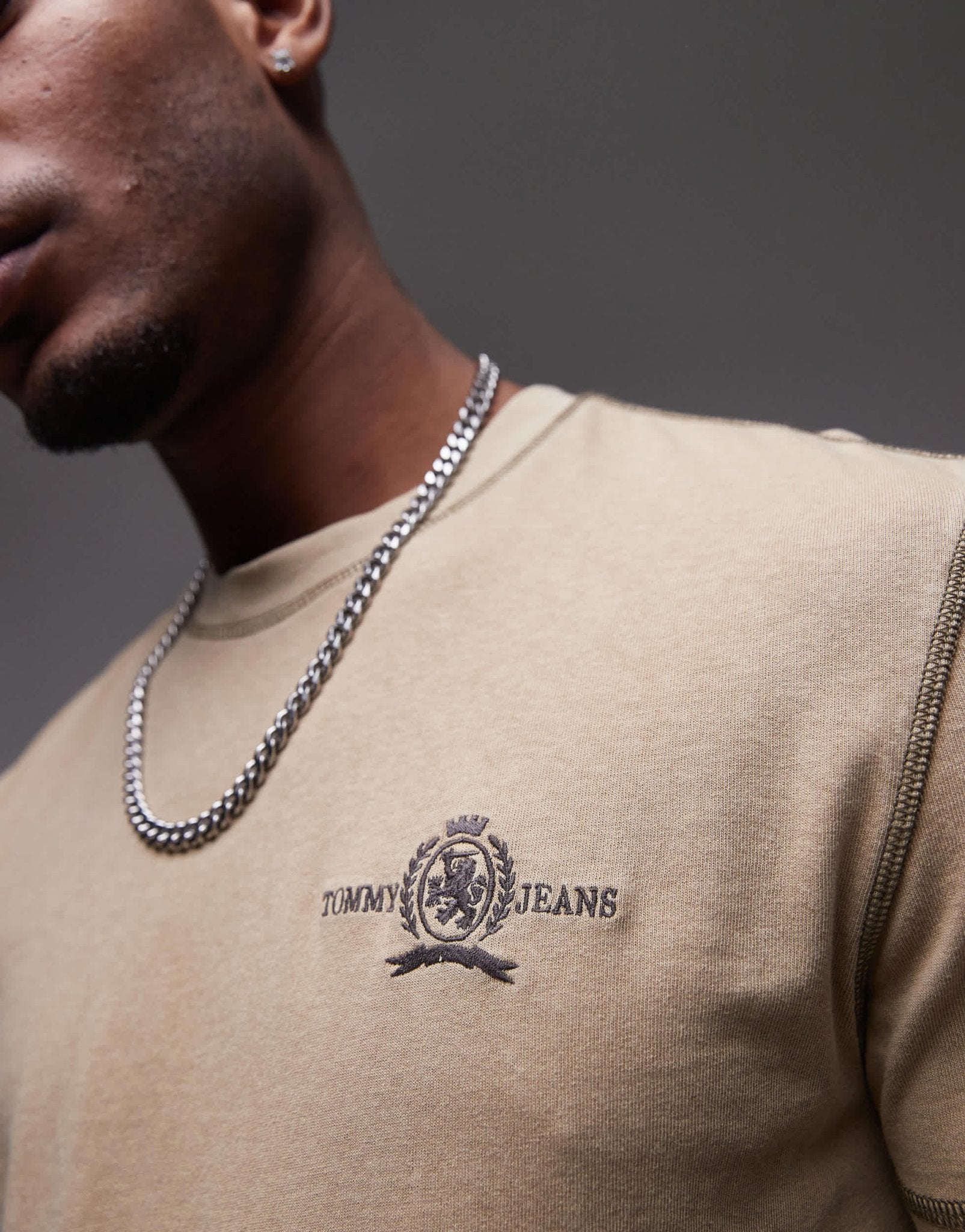 Tommy Jeans crest logo t-shirt in tan - ASOS Sample Sale EU Store