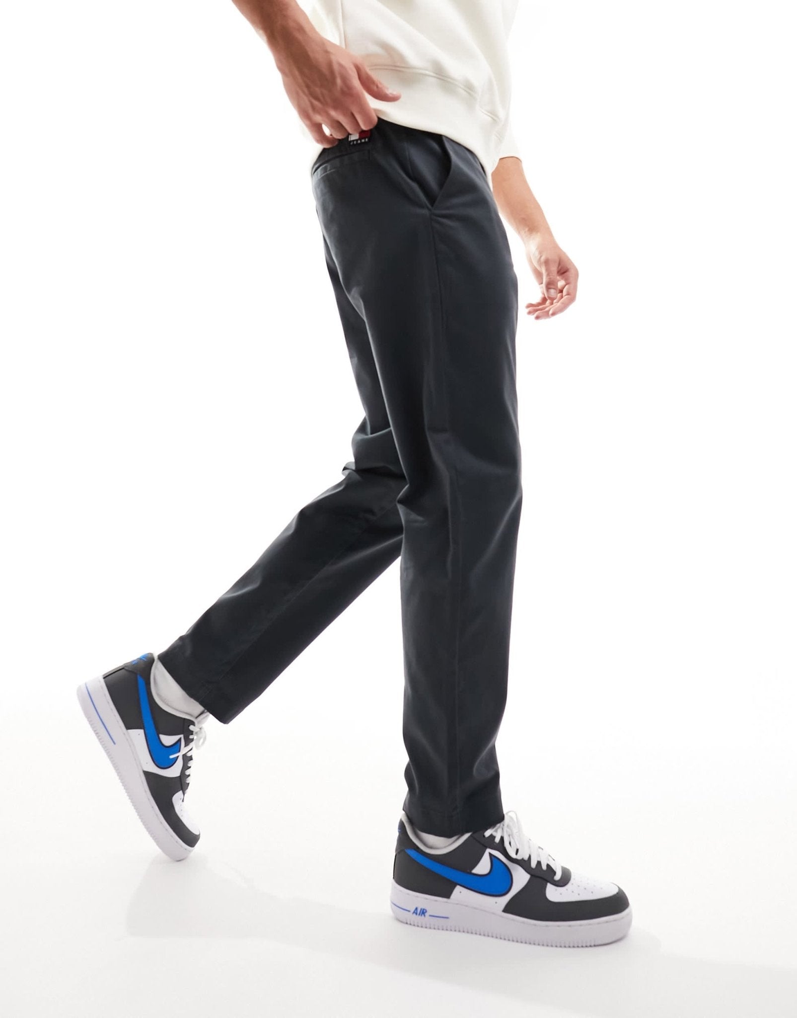 Tommy Jeans dad chinos in charcoal - ASOS Sample Sale EU Store
