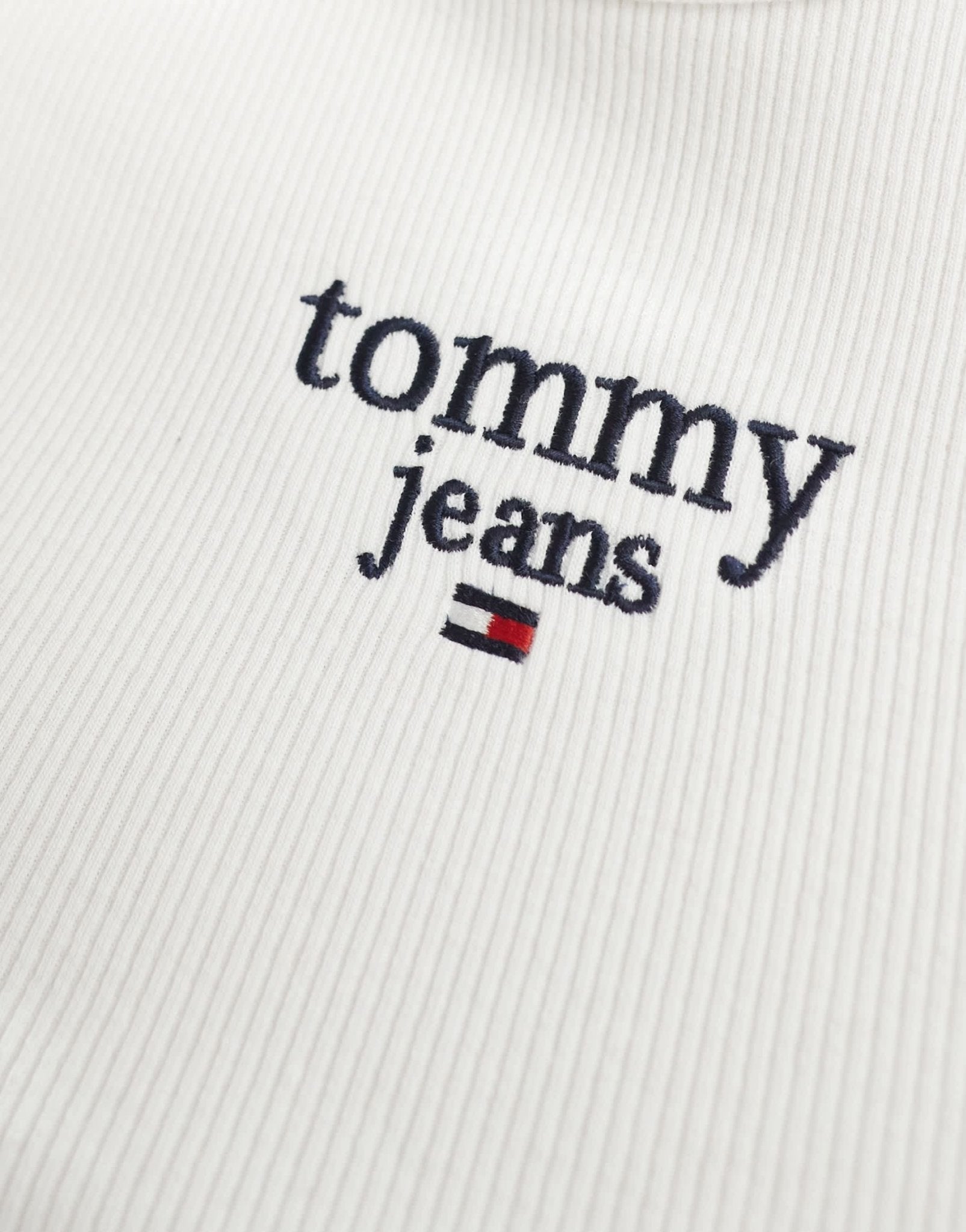 Tommy Jeans essential logo tank top in white - ASOS Sample Sale EU Store