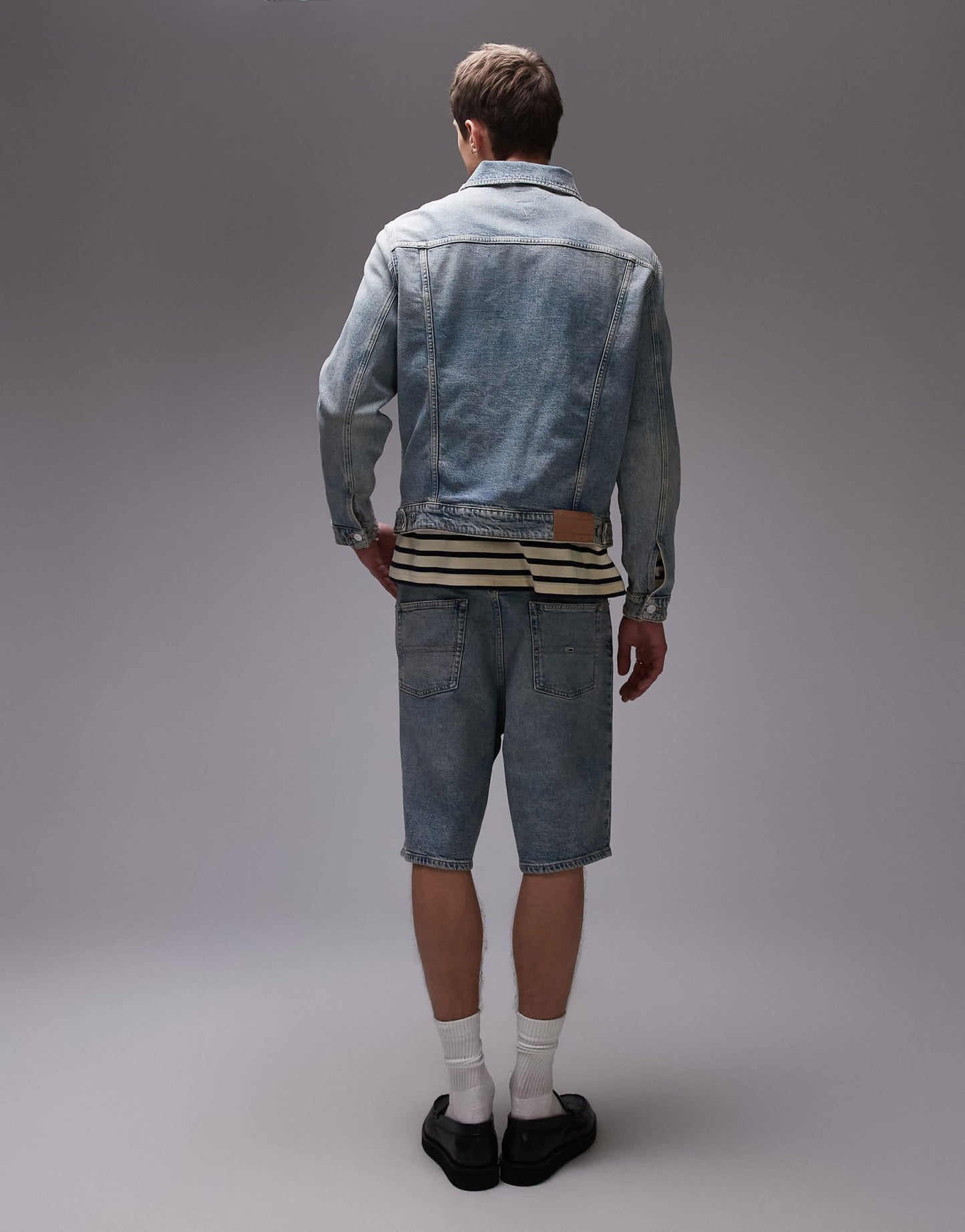 Tommy Jeans Isaac relaxed denim shorts in medium wash - ASOS Sample Sale EU Store