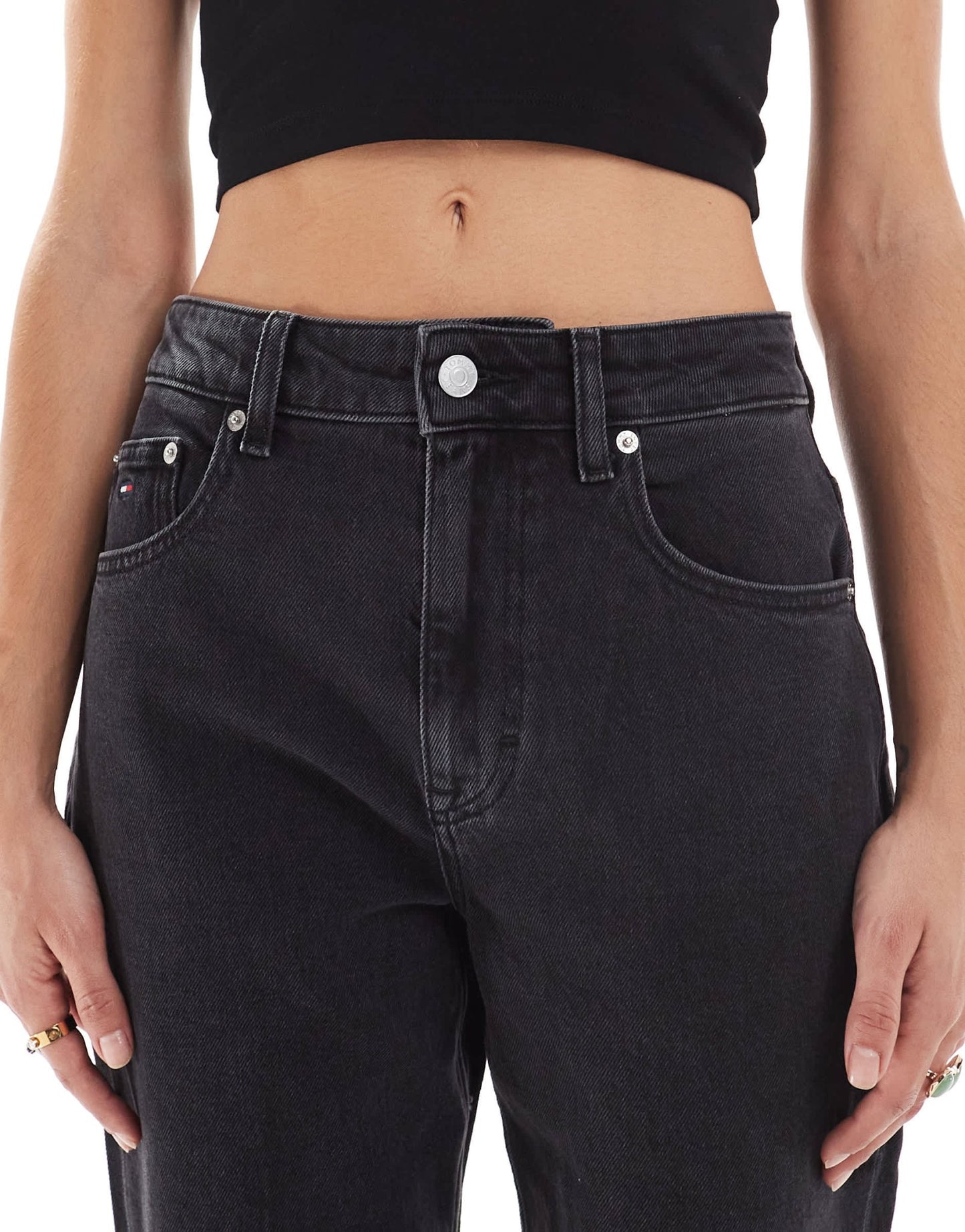 Tommy Jeans Mia mid rise relaxed straight jeans in black wash - ASOS Sample Sale EU Store