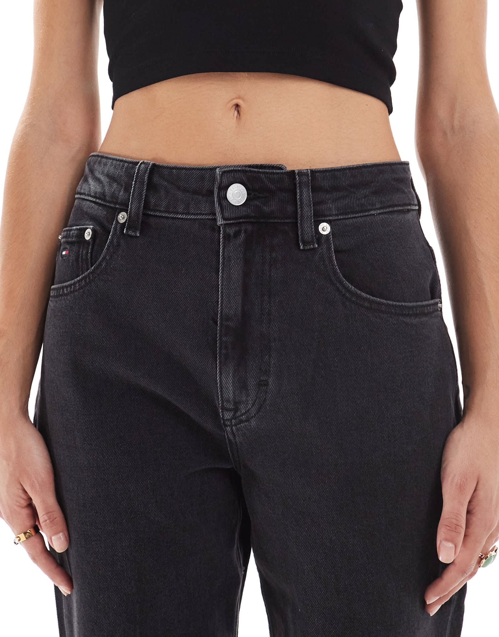 Tommy Jeans Mia mid rise relaxed straight jeans in black wash - ASOS Sample Sale EU Store