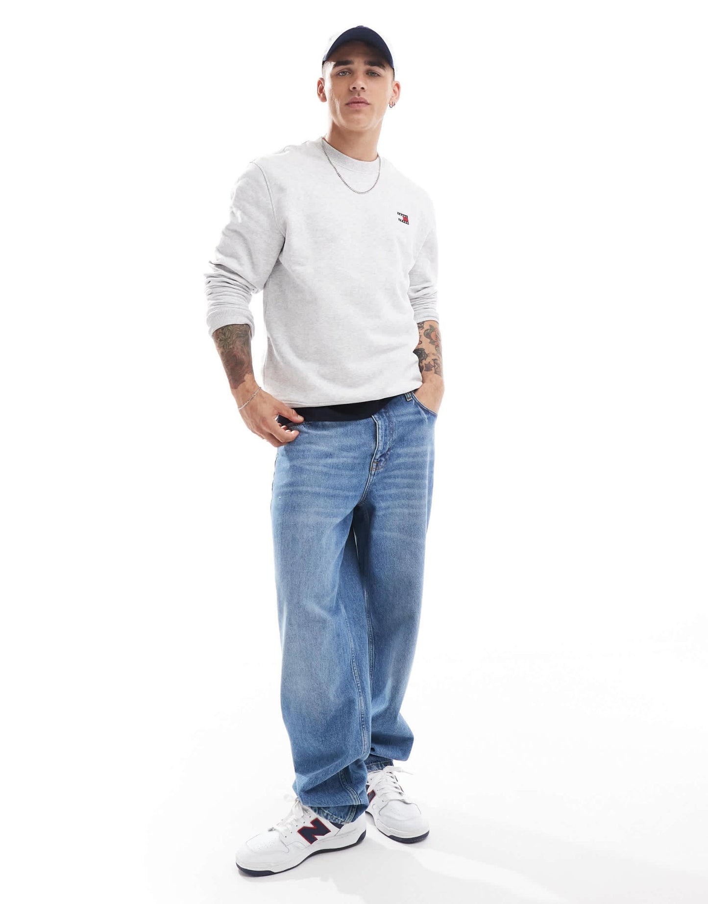 Tommy Jeans regular badge logo sweatshirt in grey - ASOS Sample Sale EU Store
