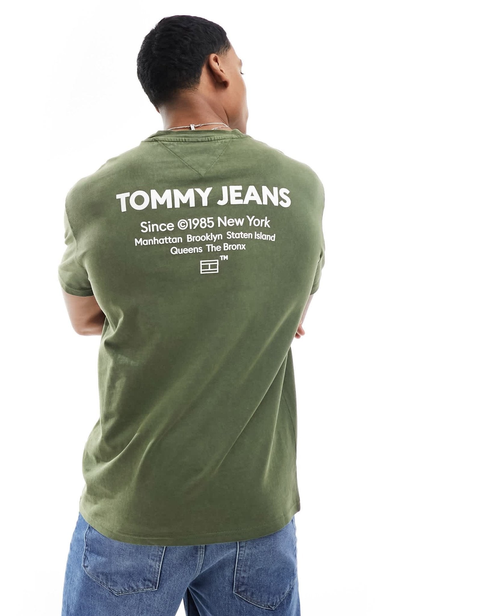 Tommy Jeans regular washed essential t-shirt in olive green - ASOS Sample Sale EU Store