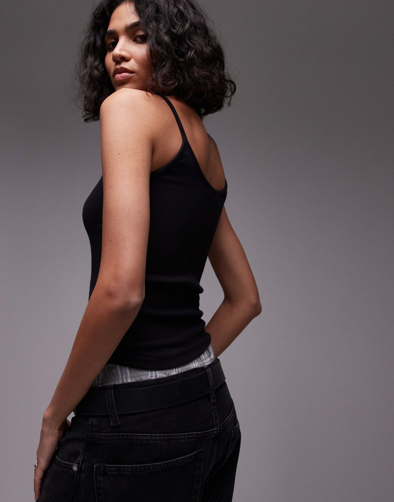 Tommy Jeans script logo strappy vest in black - ASOS Sample Sale EU Store