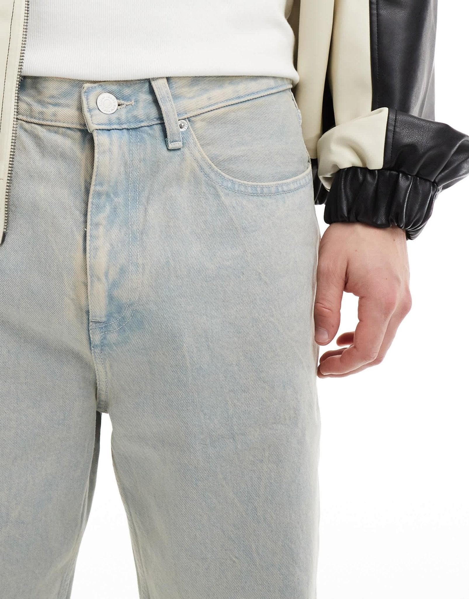 Tommy Jeans skater jeans in light acid wash - ASOS Sample Sale EU Store