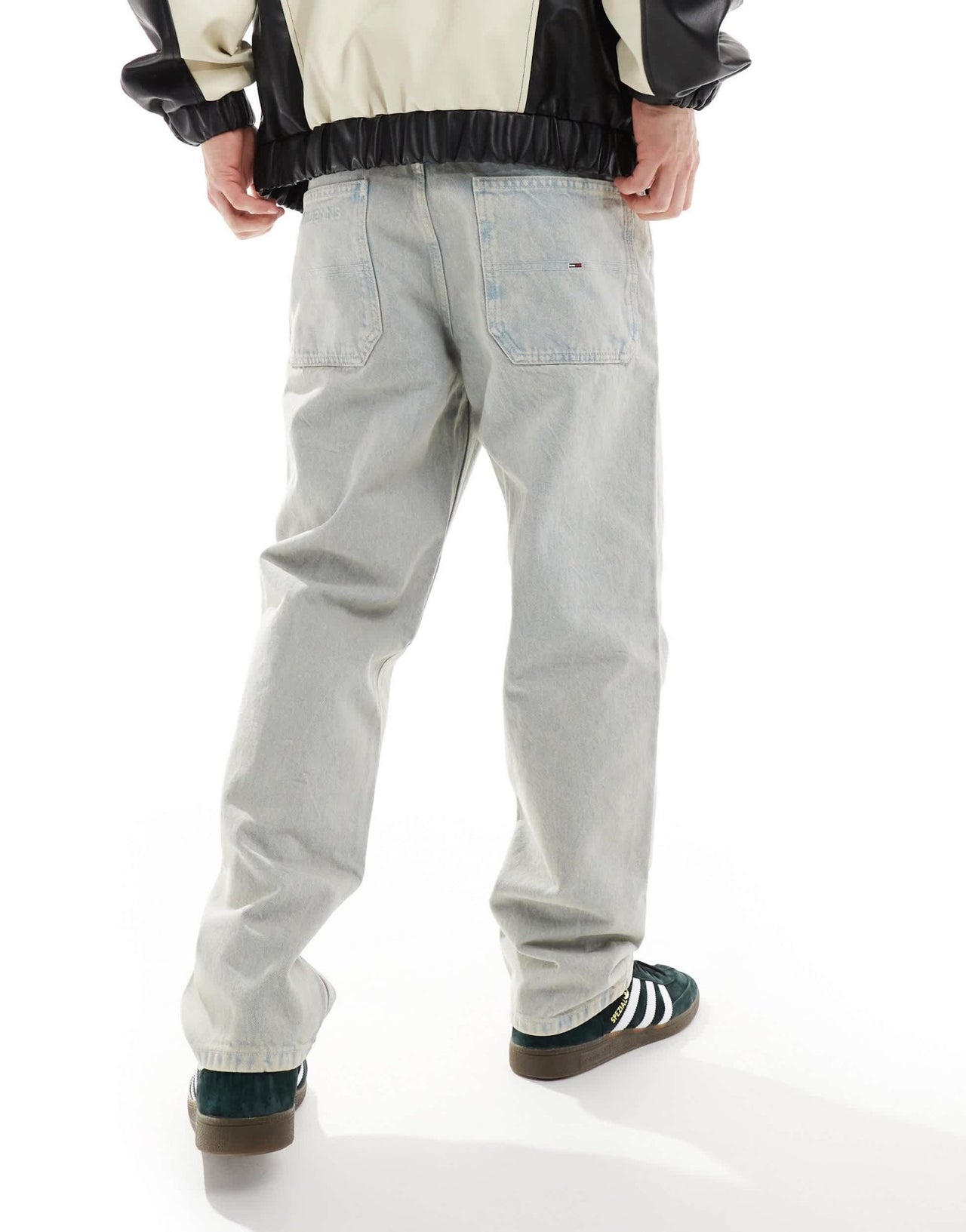Tommy Jeans skater jeans in light acid wash - ASOS Sample Sale EU Store
