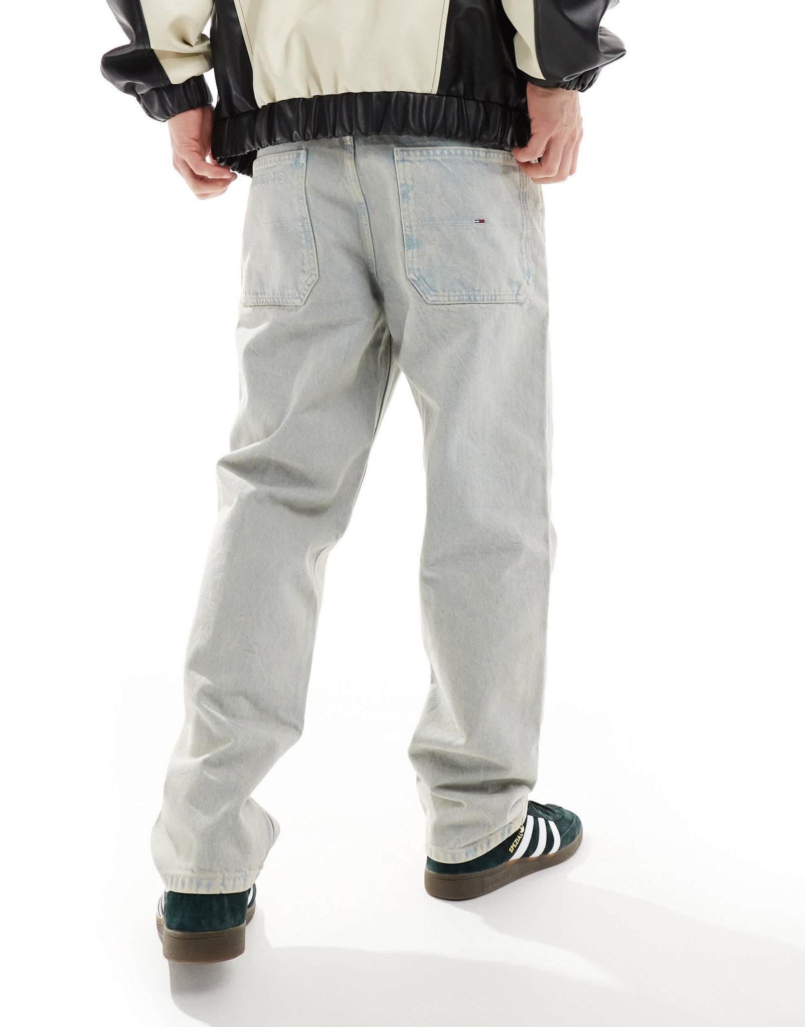 Tommy Jeans skater jeans in light acid wash - ASOS Sample Sale EU Store