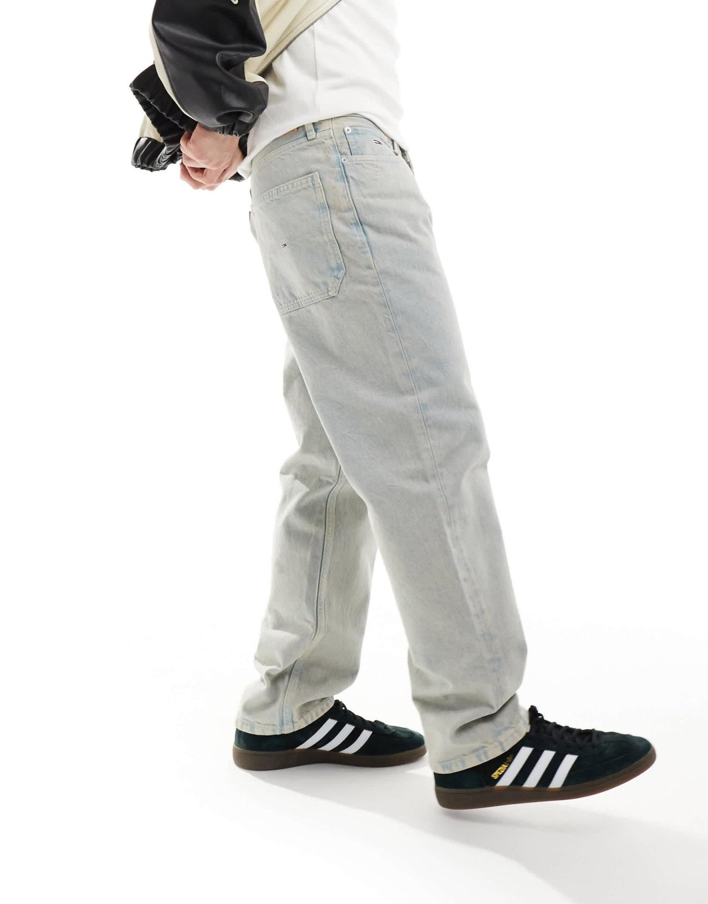 Tommy Jeans skater jeans in light acid wash - ASOS Sample Sale EU Store