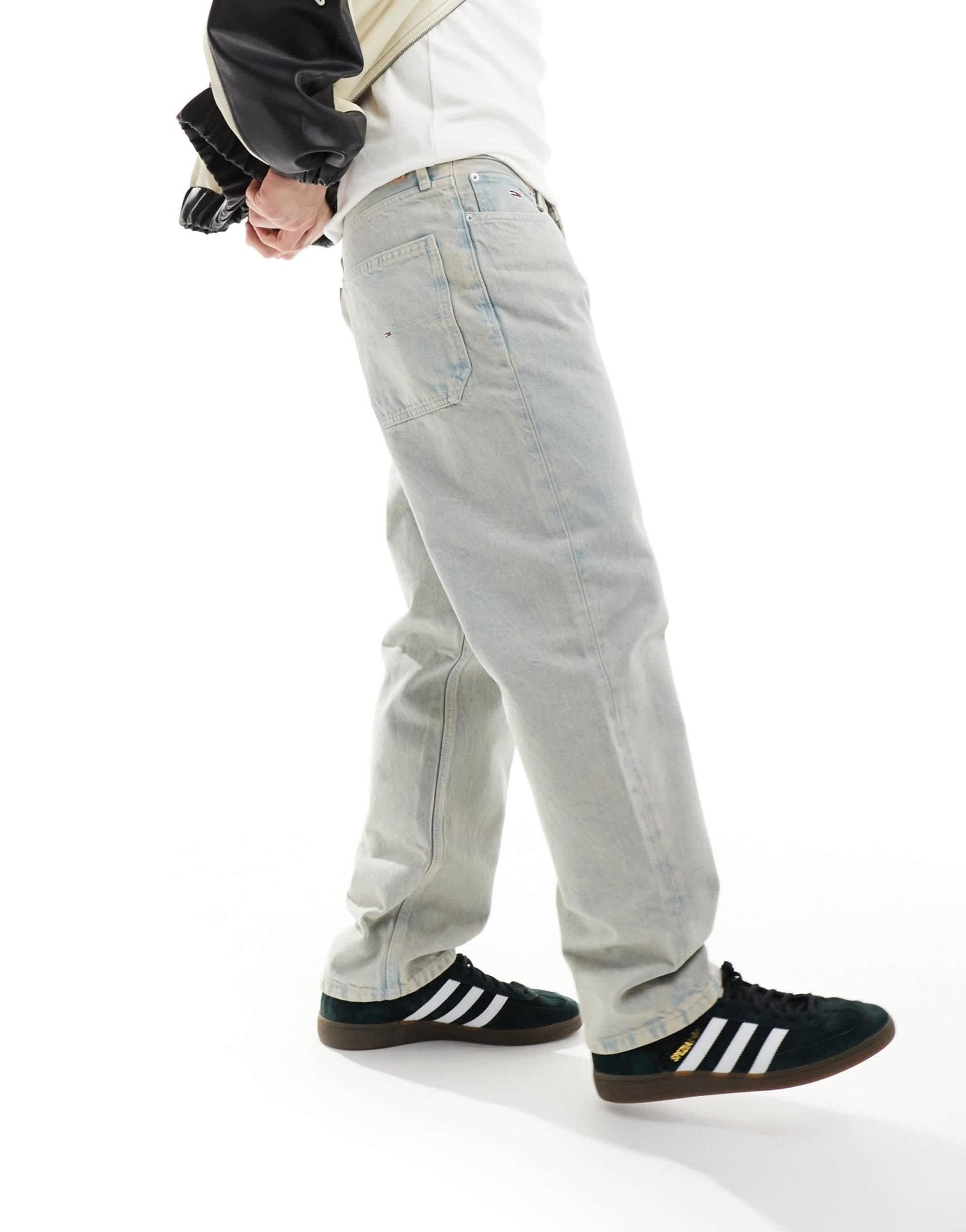 Tommy Jeans skater jeans in light acid wash - ASOS Sample Sale EU Store