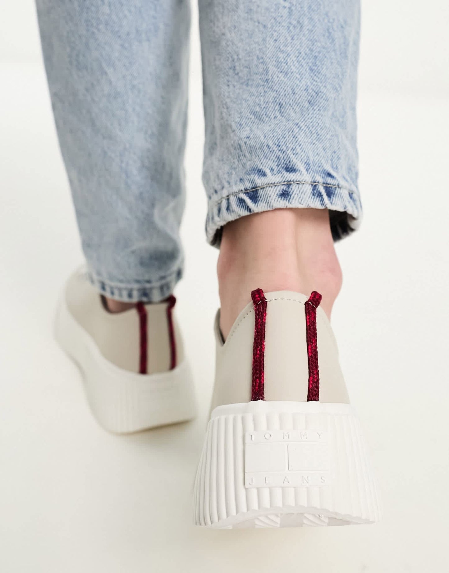 Tommy Jeans vulcanized platform trainers in stone - ASOS Sample Sale EU Store