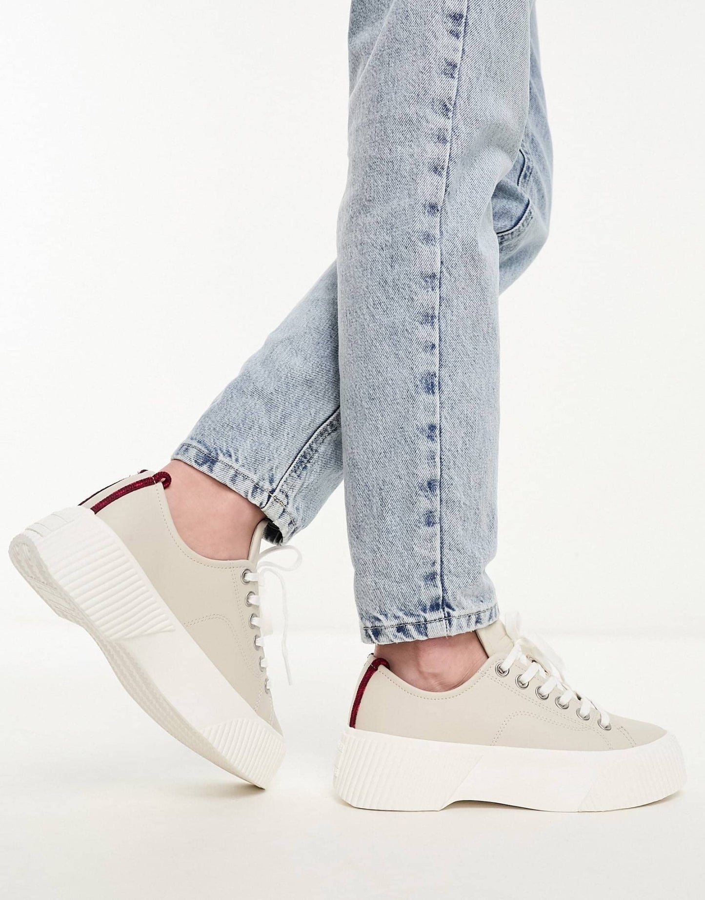 Tommy Jeans vulcanized platform trainers in stone - ASOS Sample Sale EU Store
