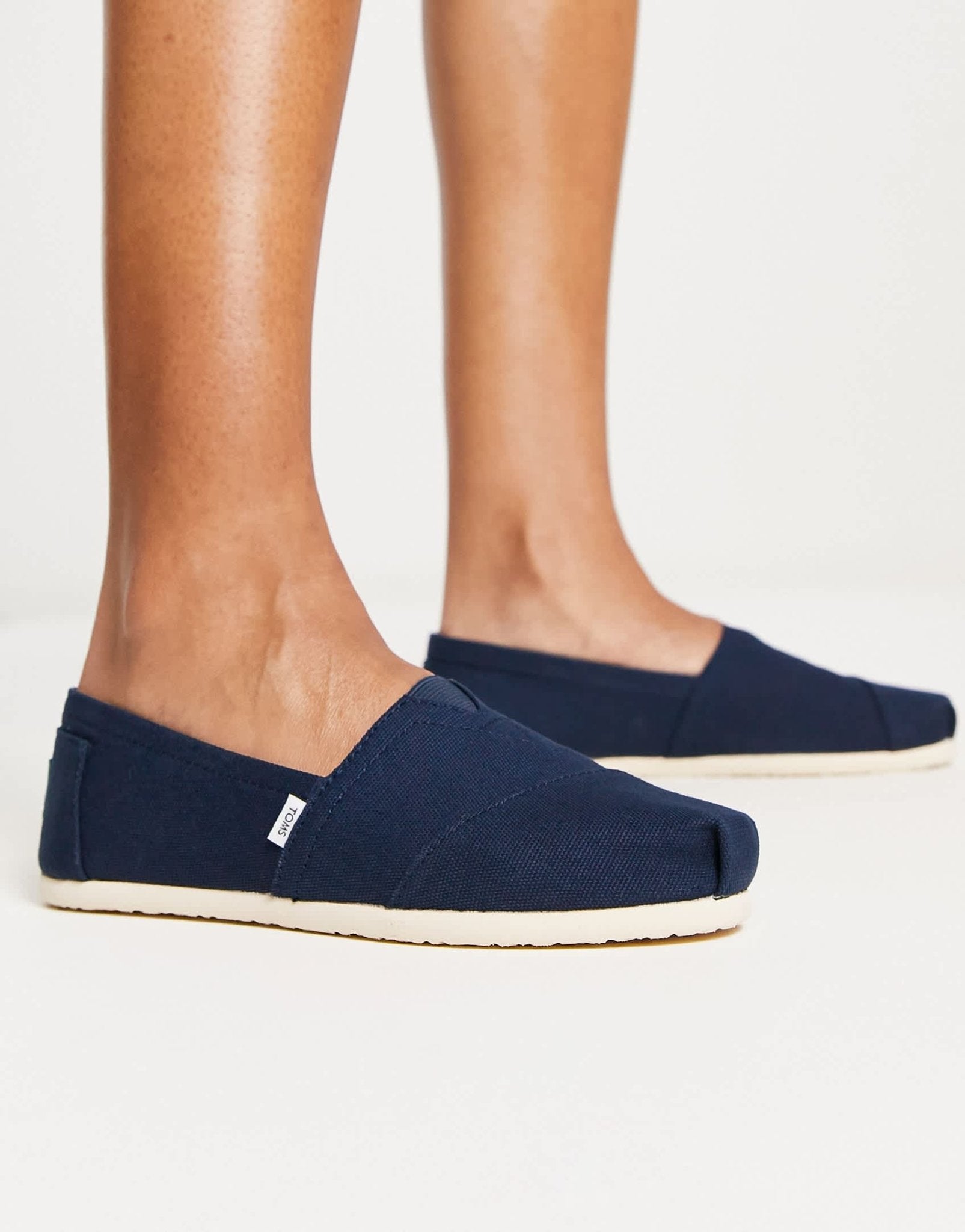 Toms Alpargata espadrilles in navy - ASOS Sample Sale EU Store