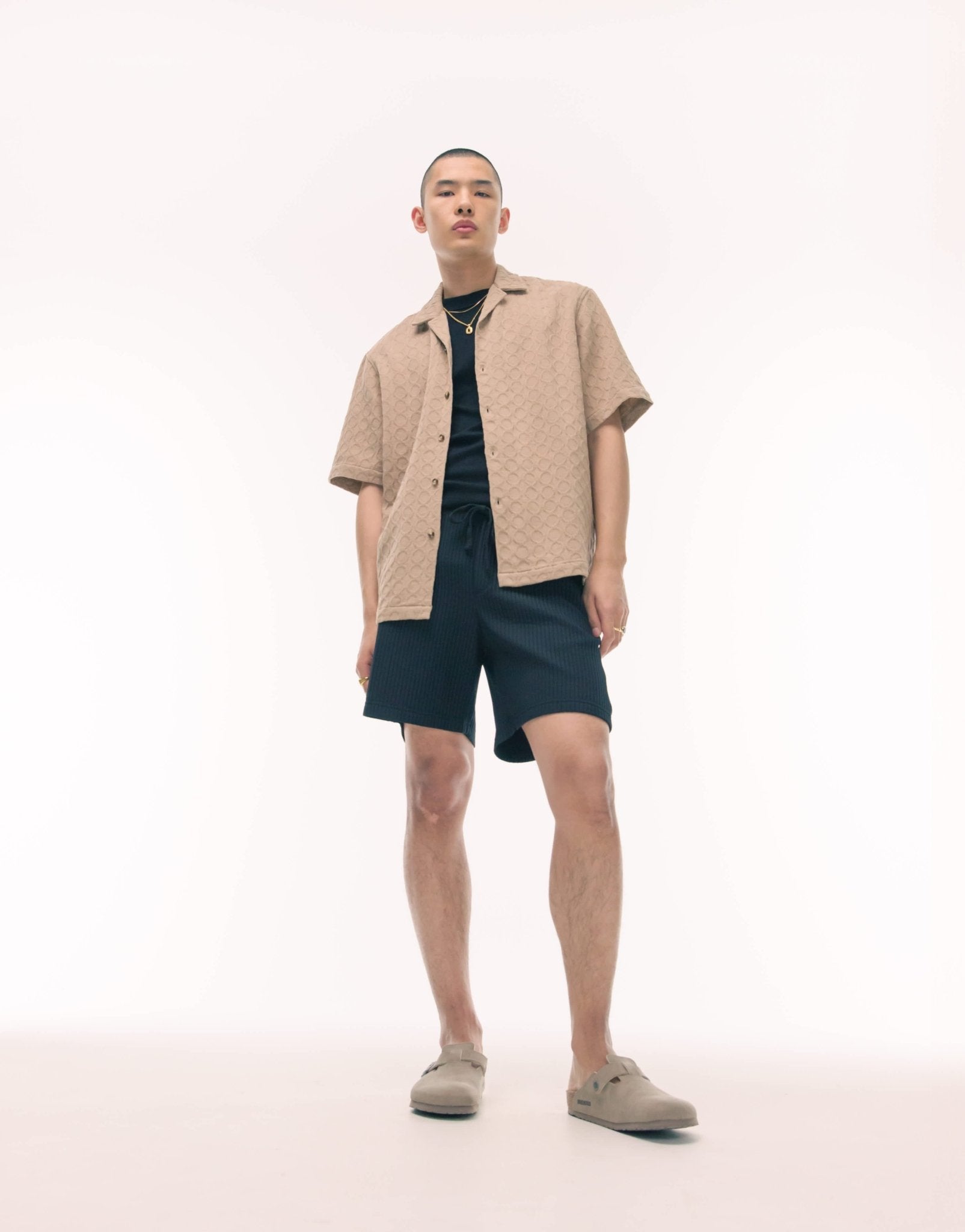 Topman plisse shorts in black - ASOS Sample Sale EU Store