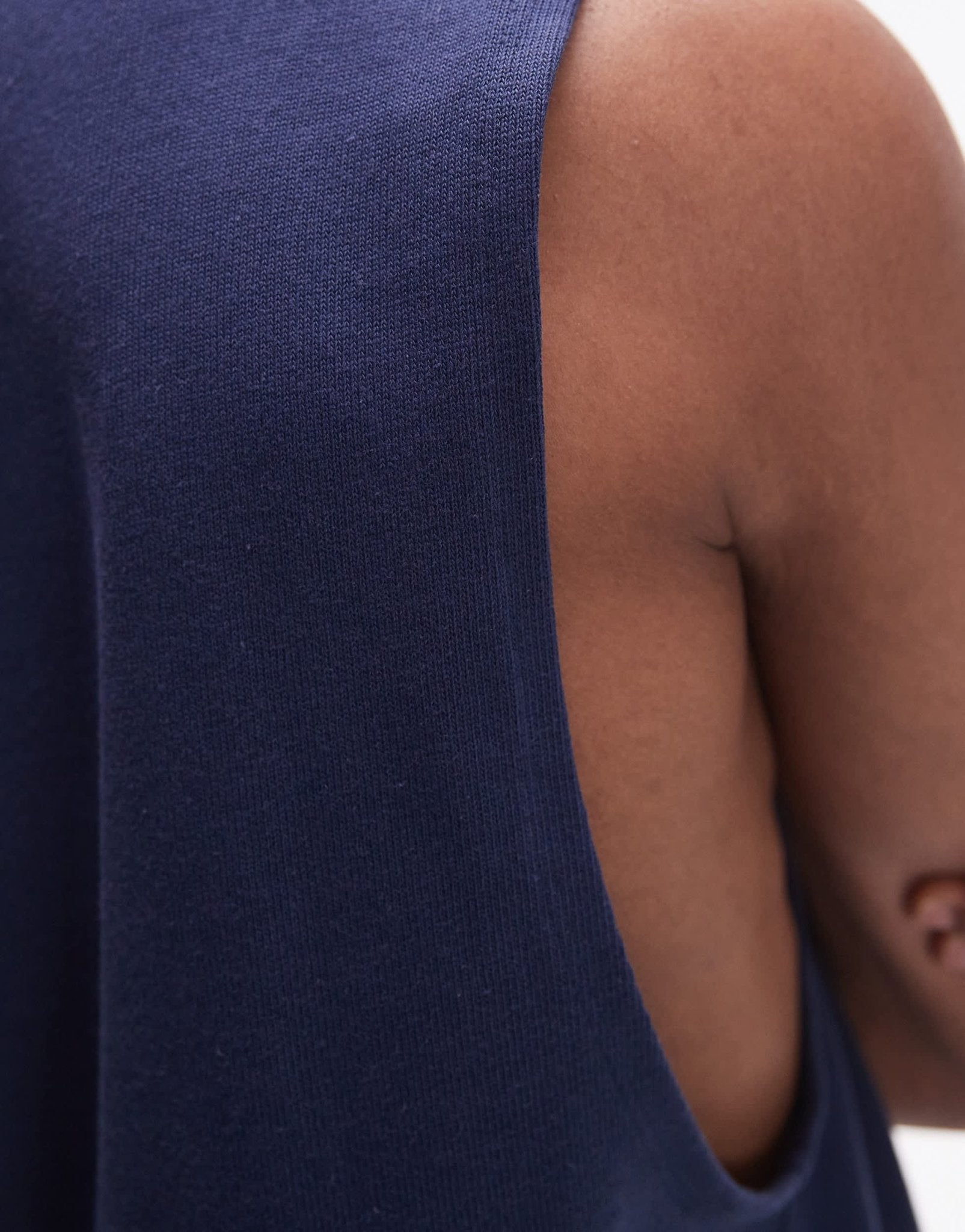 Topman relaxed sleeveless heavyweight t-shirt in navy - ASOS Sample Sale EU Store