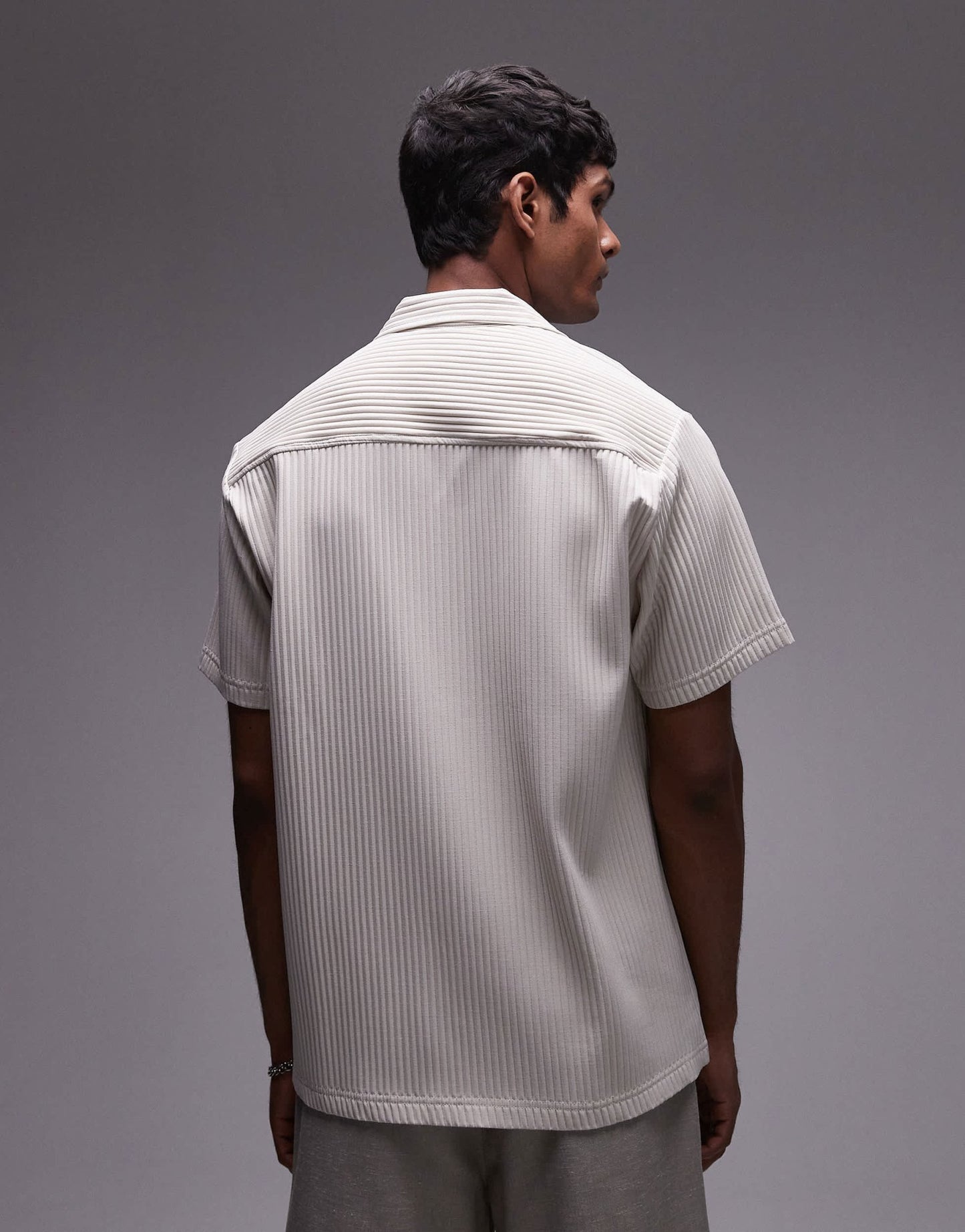 Topman short sleeve plisse shirt in light grey - ASOS Sample Sale EU Store