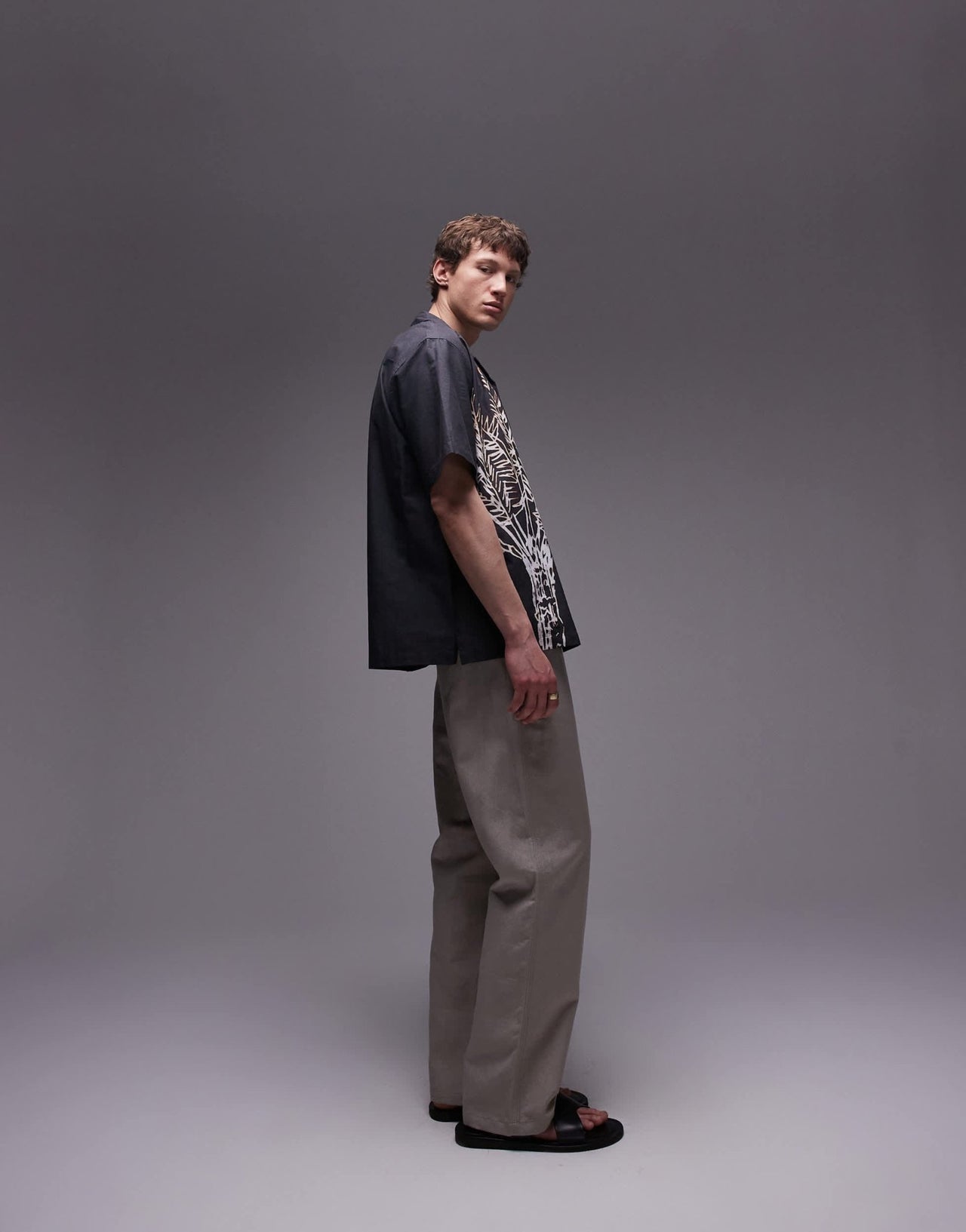 Topman short sleeve relaxed washed palm printed shirt in black - ASOS Sample Sale EU Store