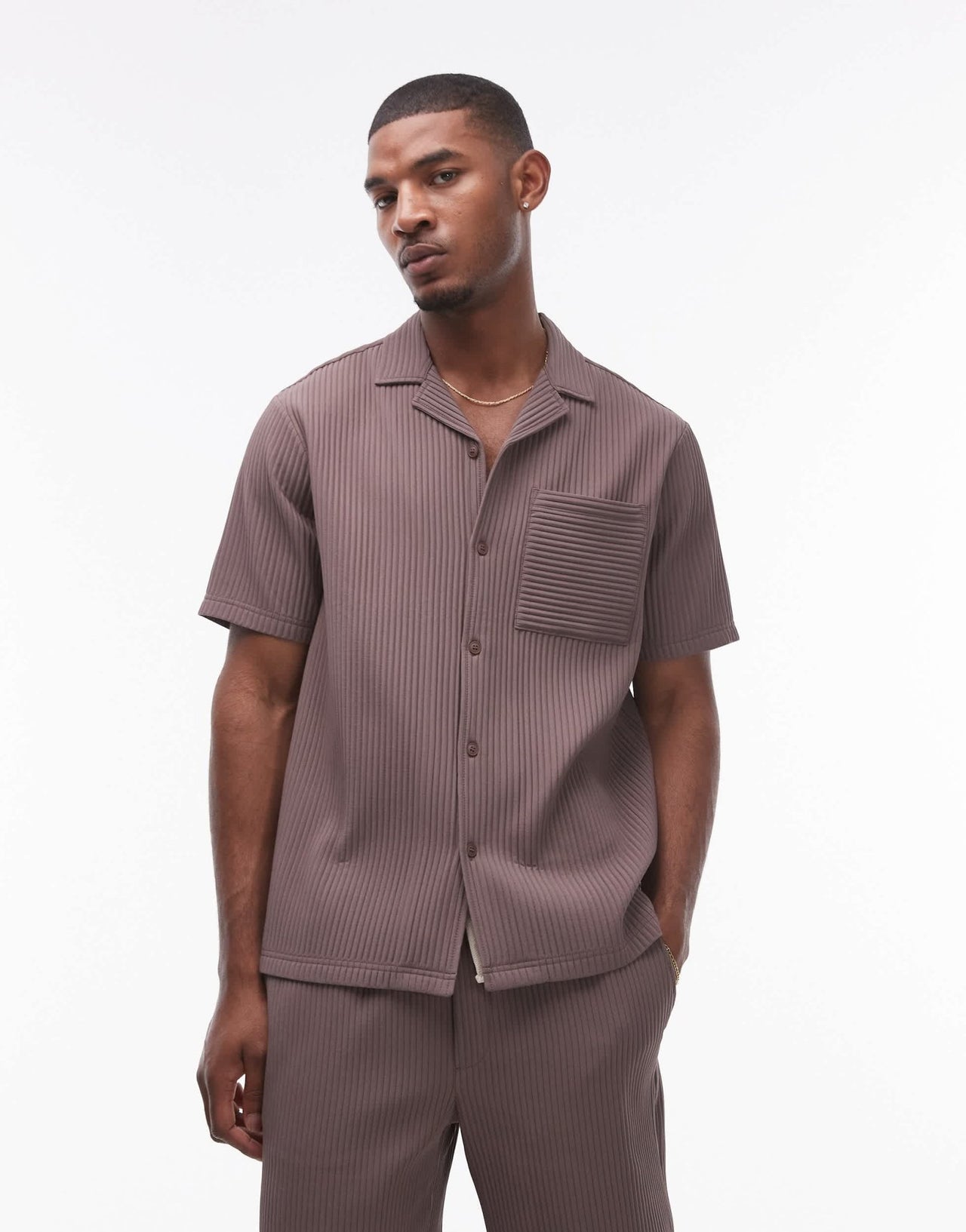 Topman short sleeve revere plisse shirt in chocolate - ASOS Sample Sale EU Store
