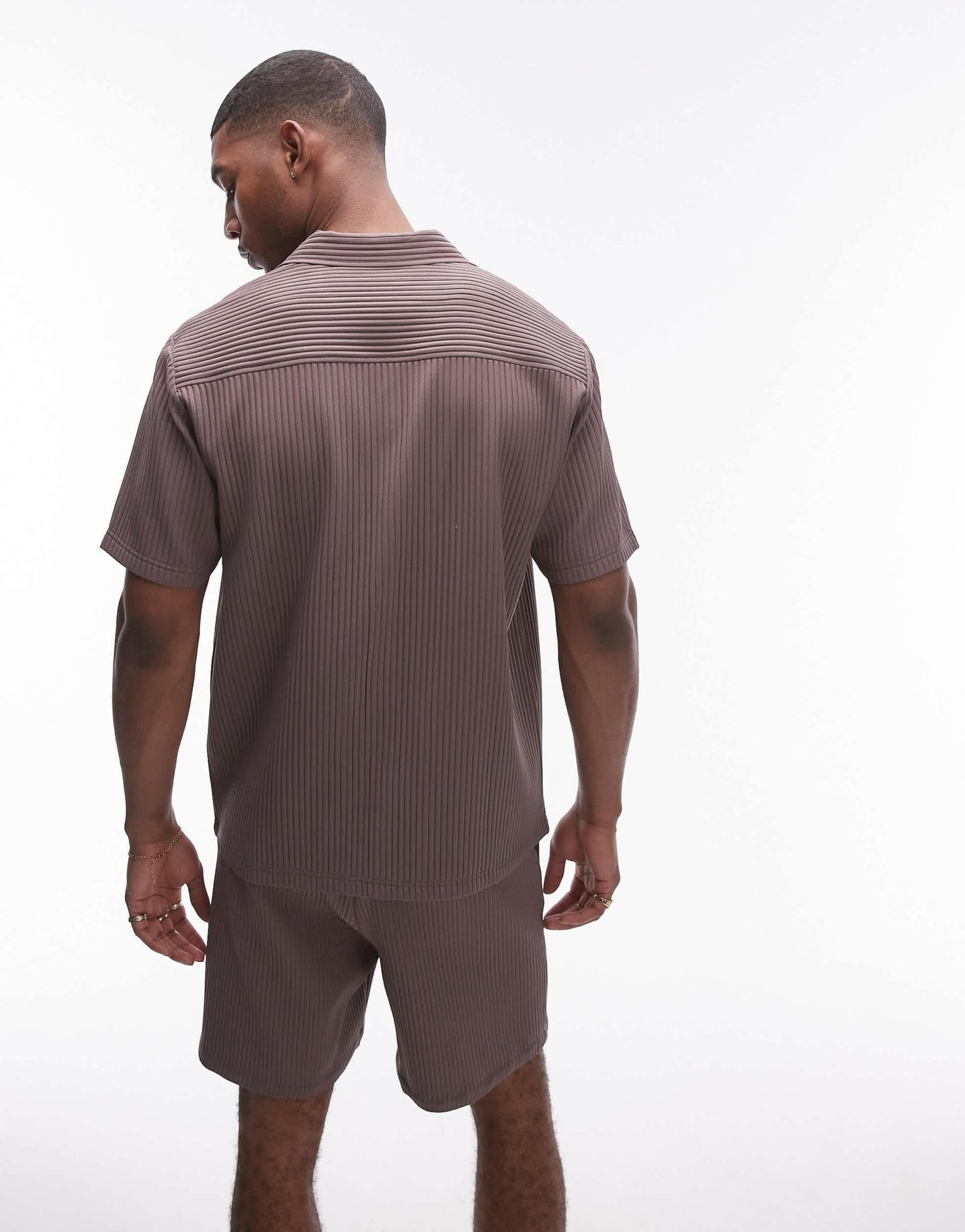 Topman short sleeve revere plisse shirt in chocolate - ASOS Sample Sale EU Store
