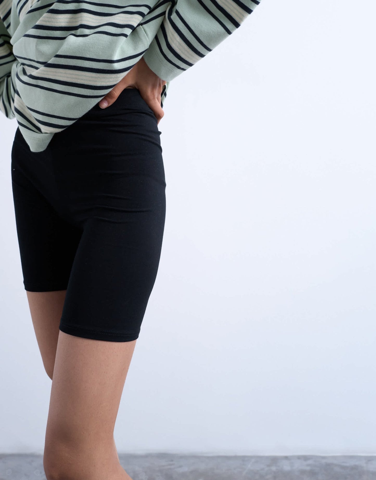 Topshop basic legging short in black - ASOS Sample Sale EU Store