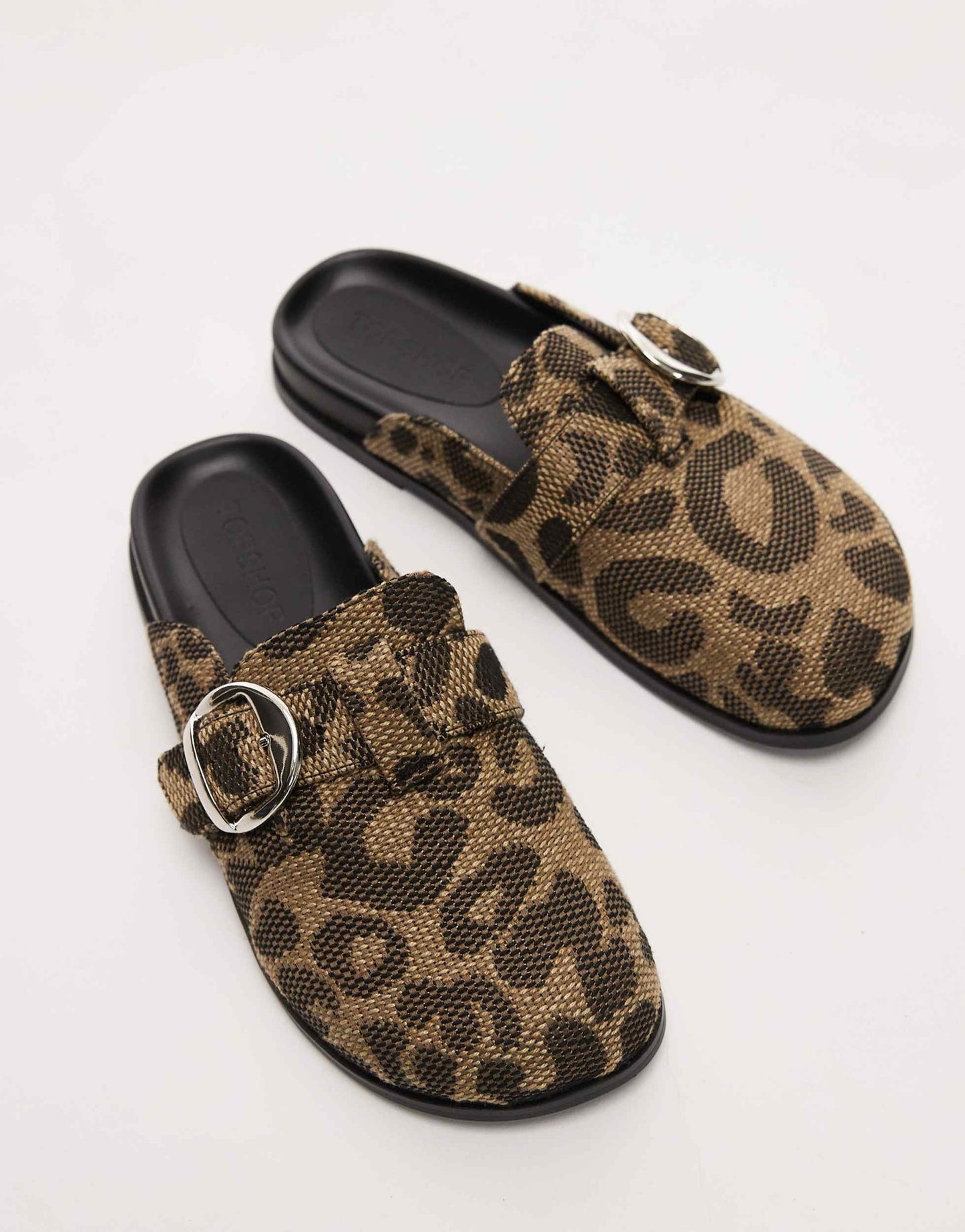 Topshop Beck clog in leopard print - ASOS Sample Sale EU Store
