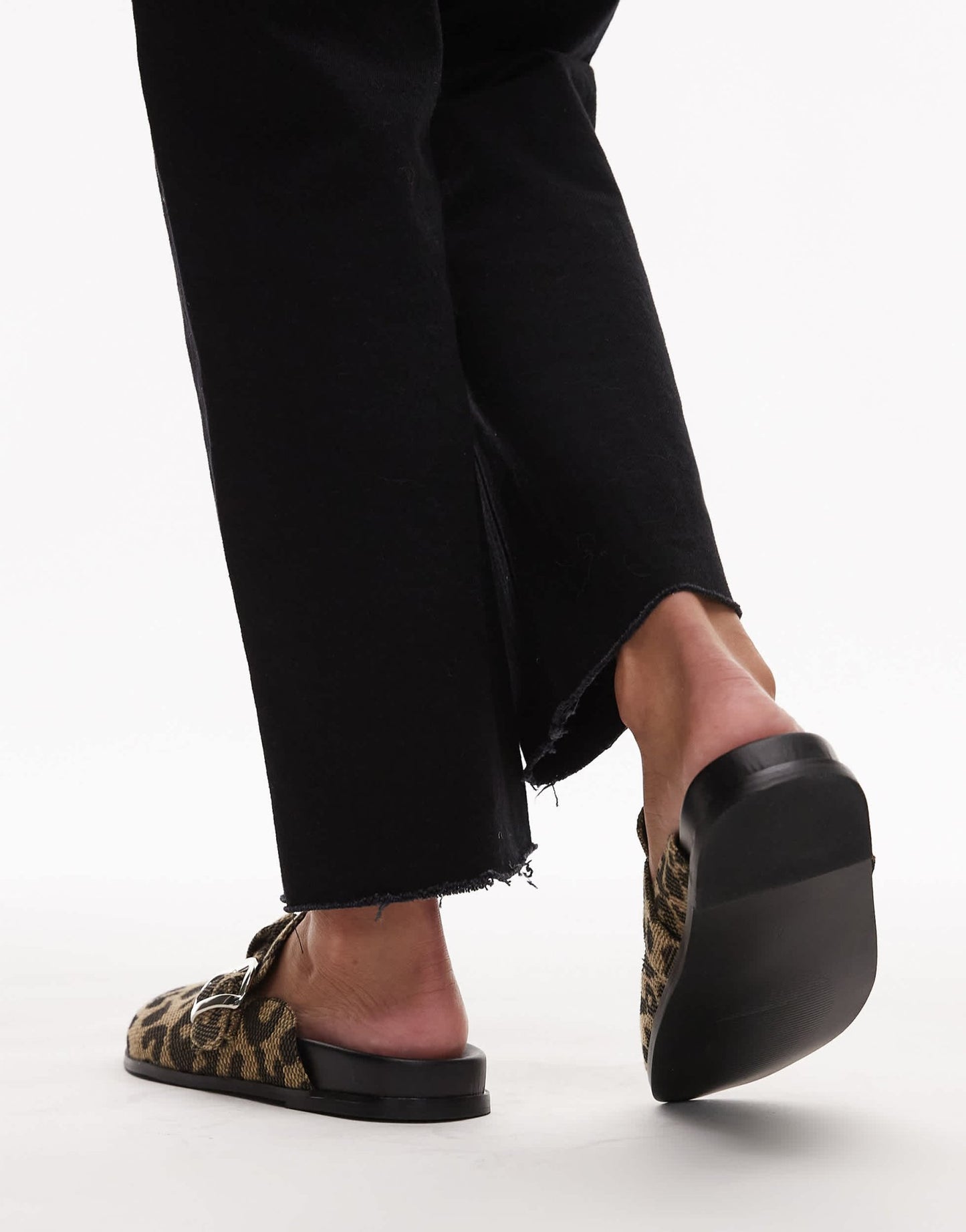 Topshop Beck clog in leopard print - ASOS Sample Sale EU Store