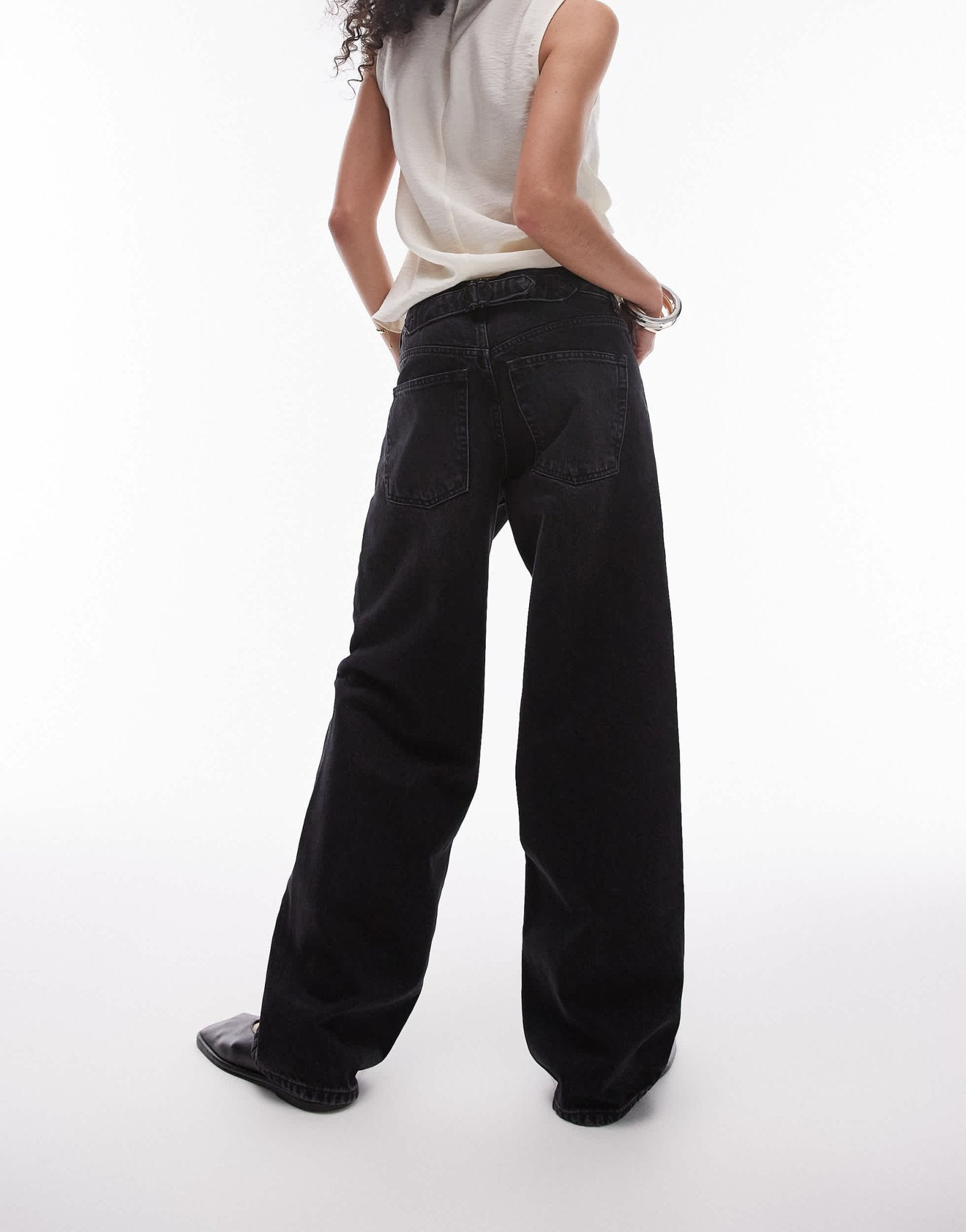Topshop Cinch low rise relaxed jean in deep black - ASOS Sample Sale EU Store