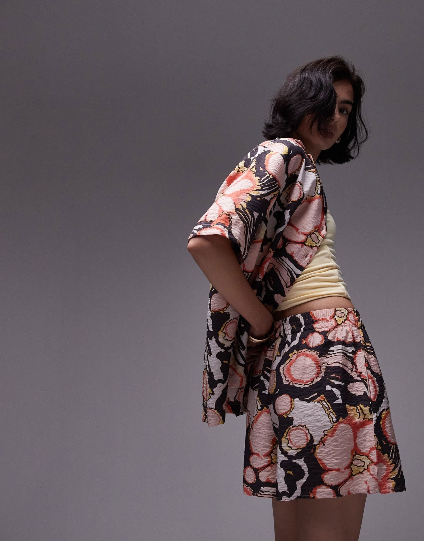 Topshop co - ord crinkle resort print short in multi - ASOS Sample Sale EU Store