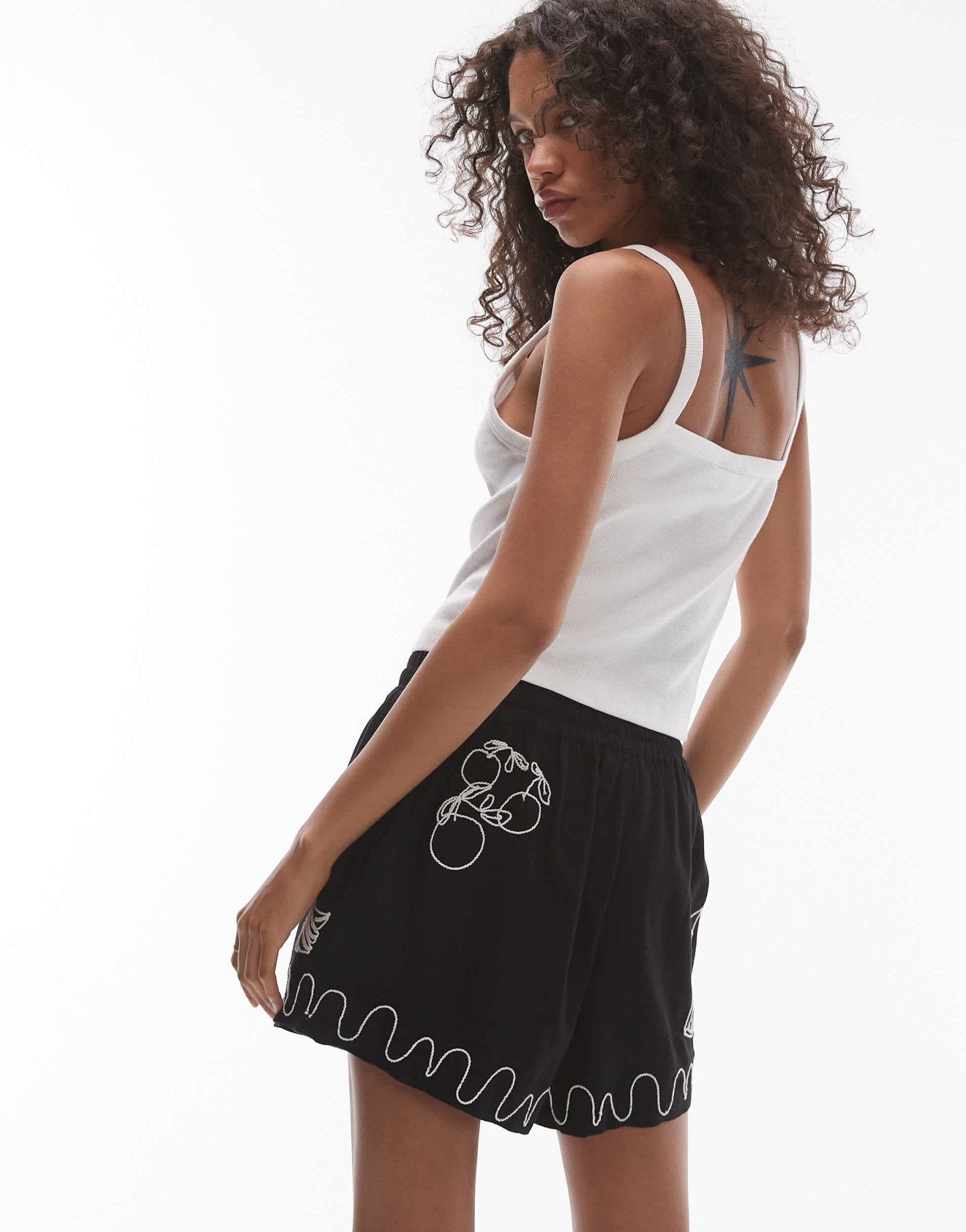 Topshop co - ord embroidered pull on short in black - ASOS Sample Sale EU Store