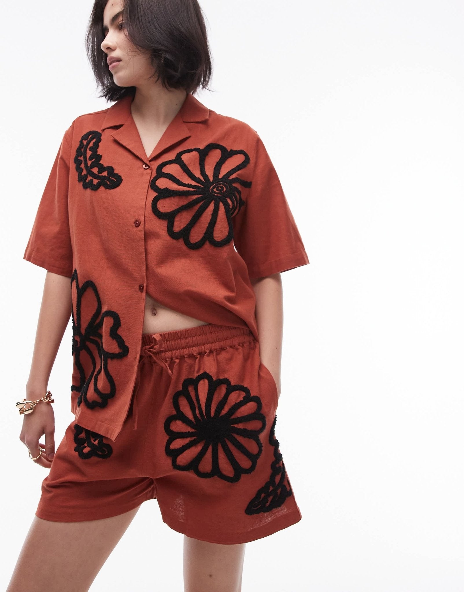 Topshop co - ord flocked floral pull on short in rust - ASOS Sample Sale EU Store
