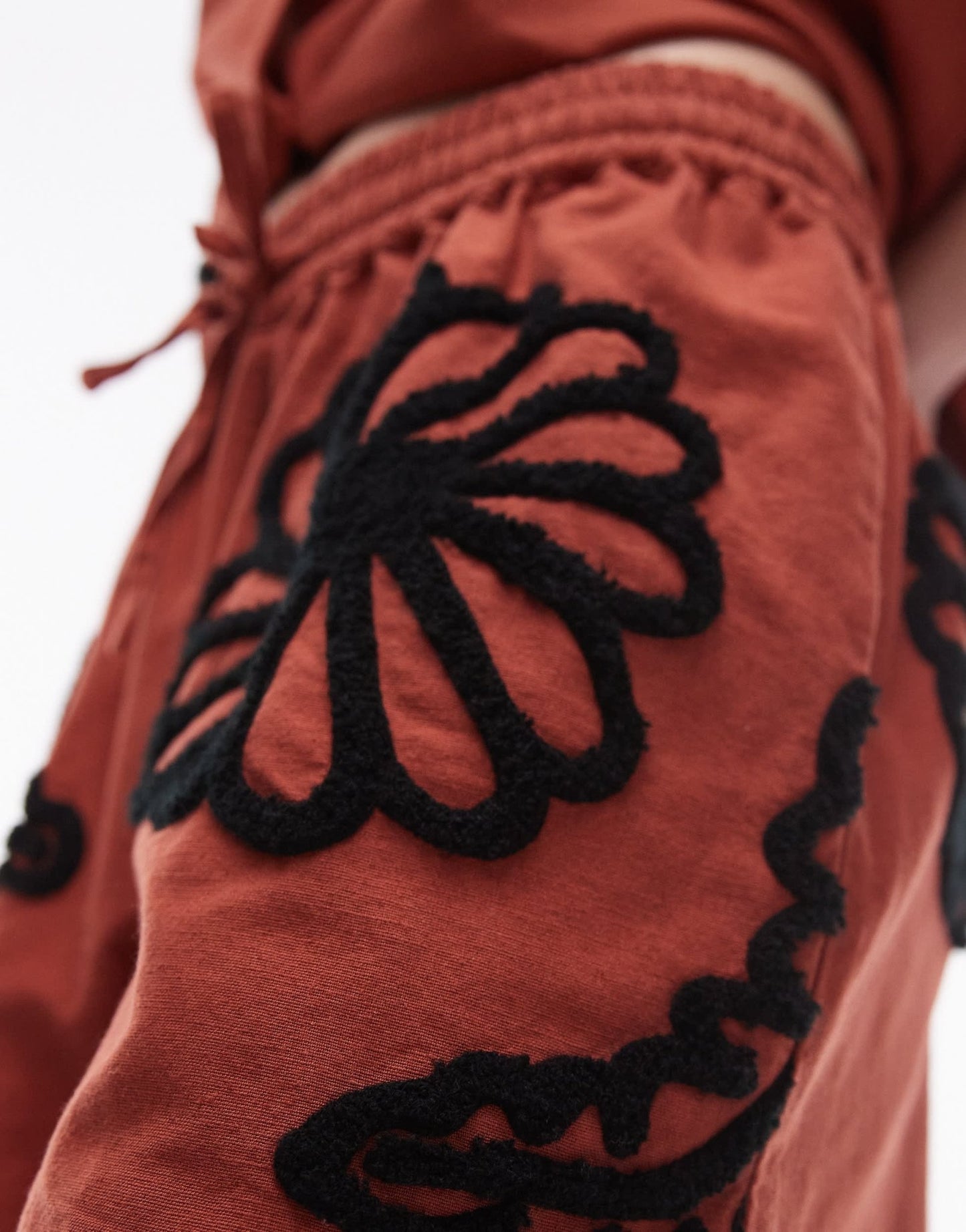 Topshop co - ord flocked floral pull on short in rust - ASOS Sample Sale EU Store
