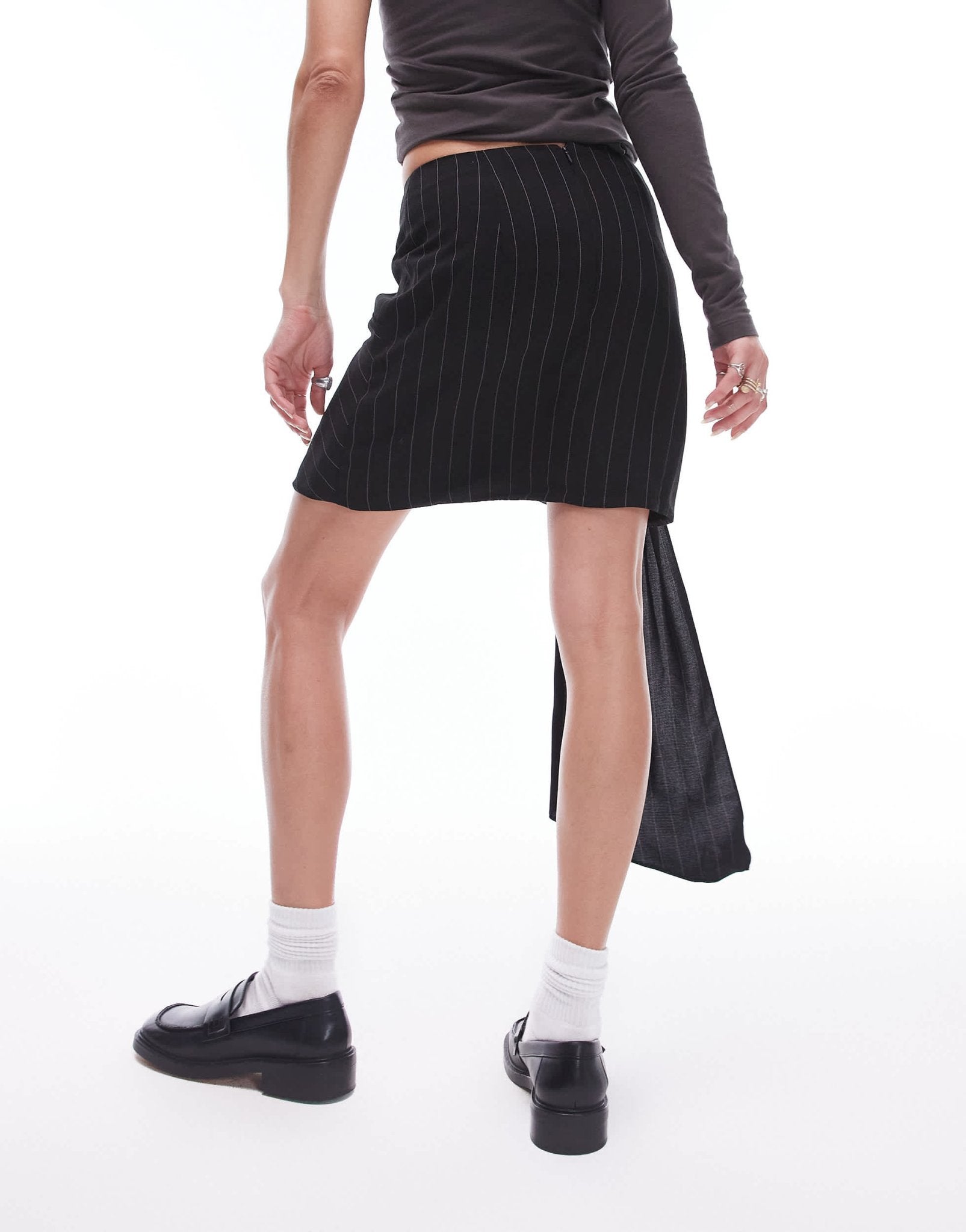Topshop co - ord knot stripe mini skirt in mono pinstripe - ASOS Sample Sale EU Store