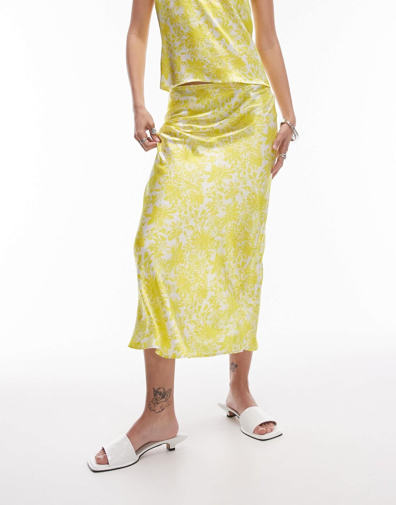 Topshop co - ord satin bias midi skirt in zingy floral - ASOS Sample Sale EU Store