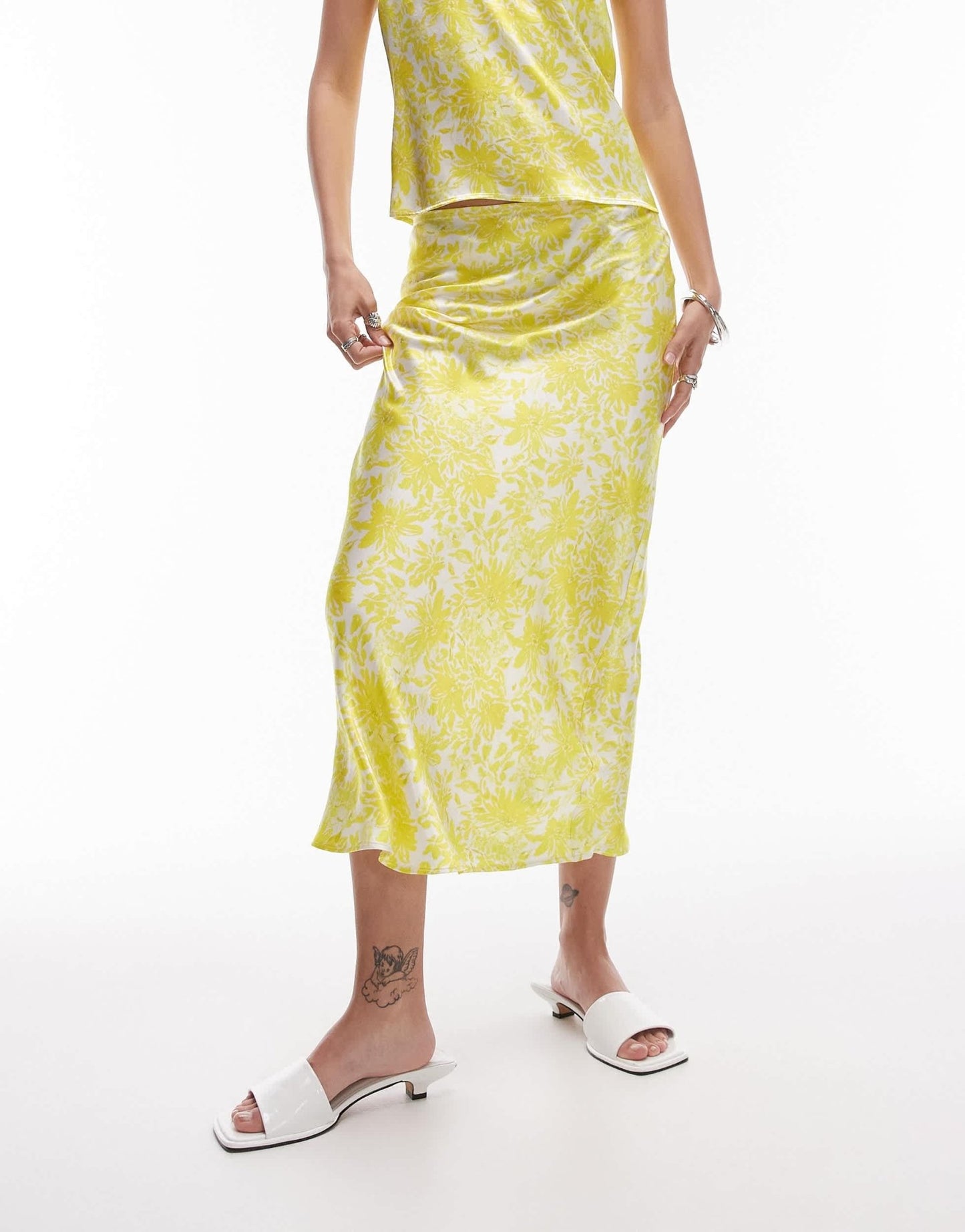 Topshop co - ord satin bias midi skirt in zingy floral - ASOS Sample Sale EU Store