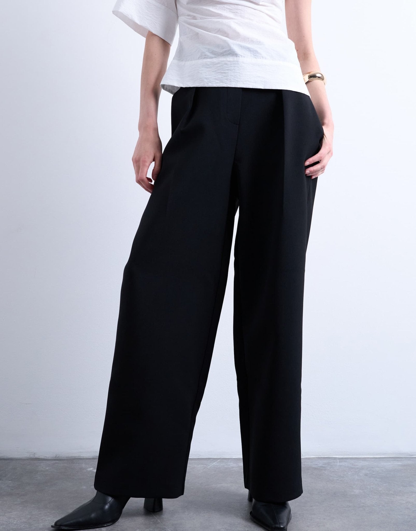 Topshop co ord slouchy clean waist band tailored trouser in black - ASOS Sample Sale EU Store
