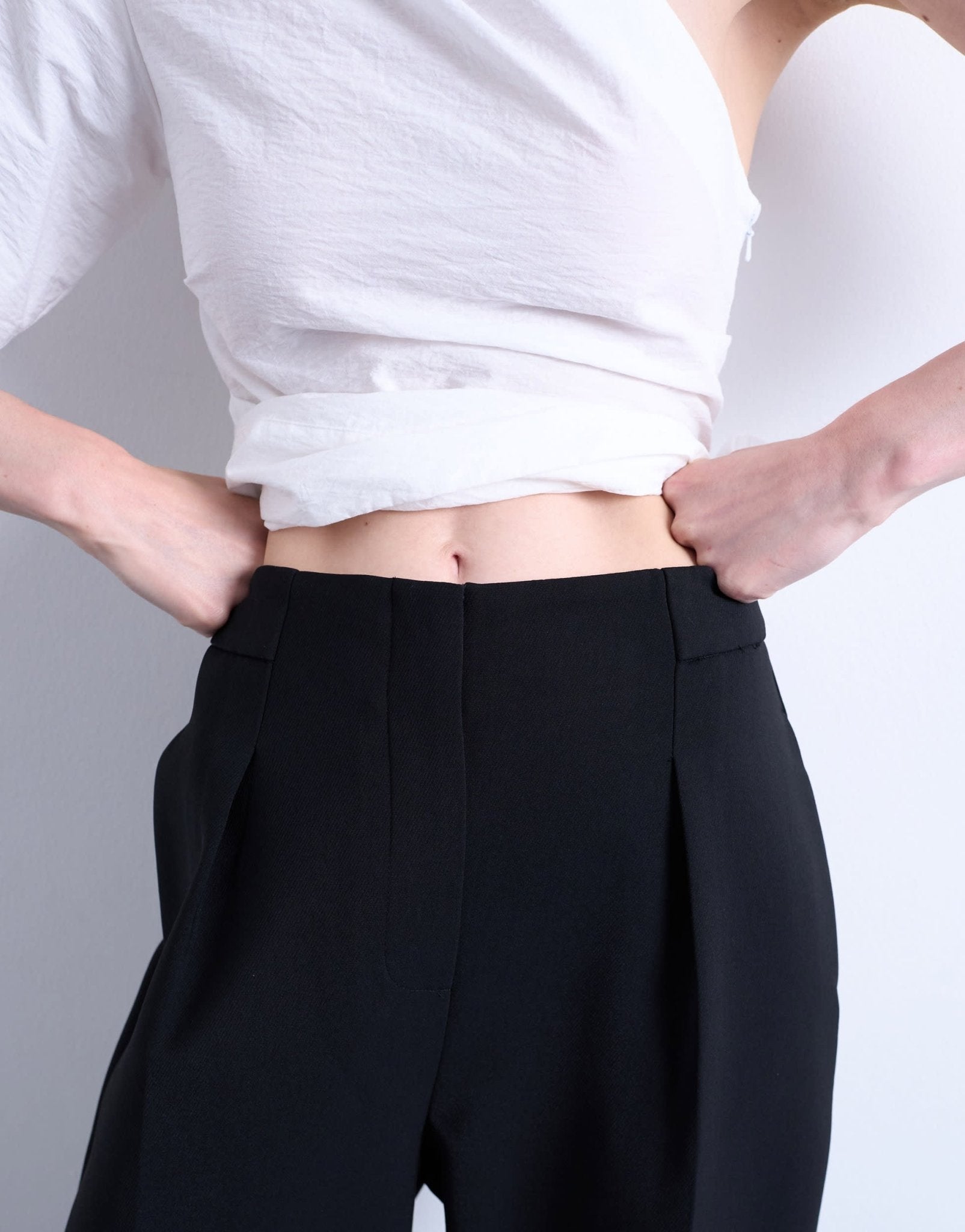 Topshop co ord slouchy clean waist band tailored trouser in black - ASOS Sample Sale EU Store