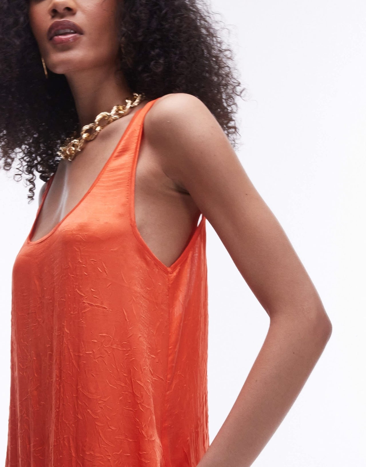 Topshop crinkle low scoop maxi dress in red - ASOS Sample Sale EU Store