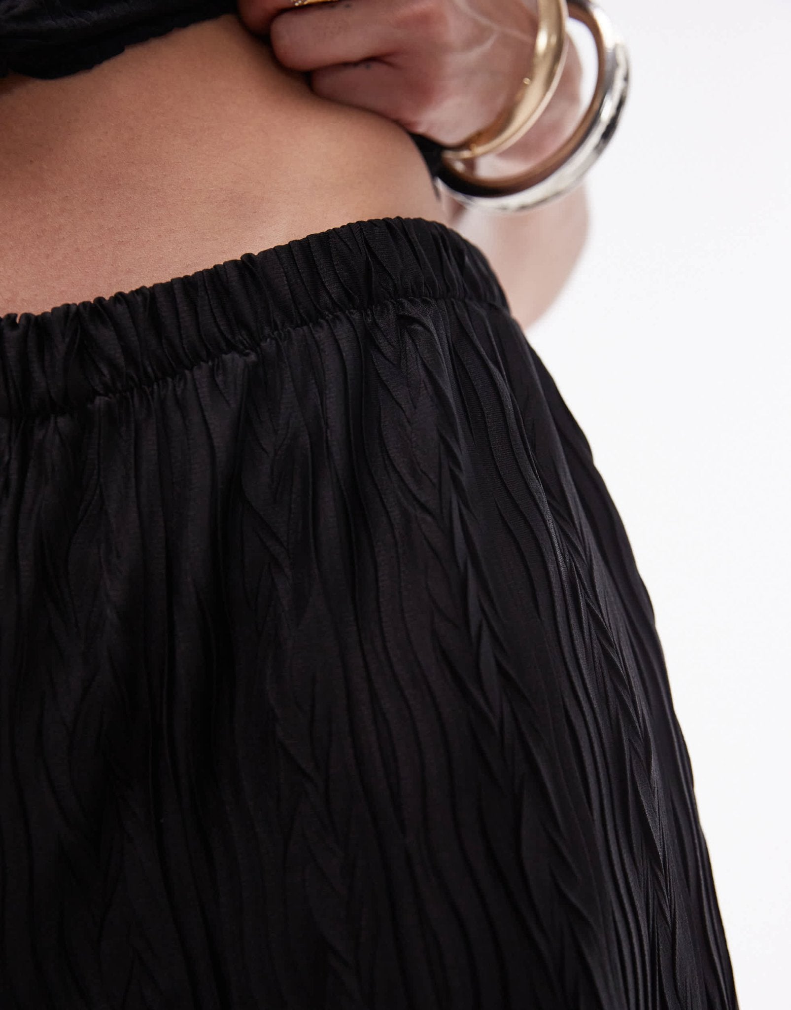 Topshop crinkle plisse wide leg trouser in black - ASOS Sample Sale EU Store
