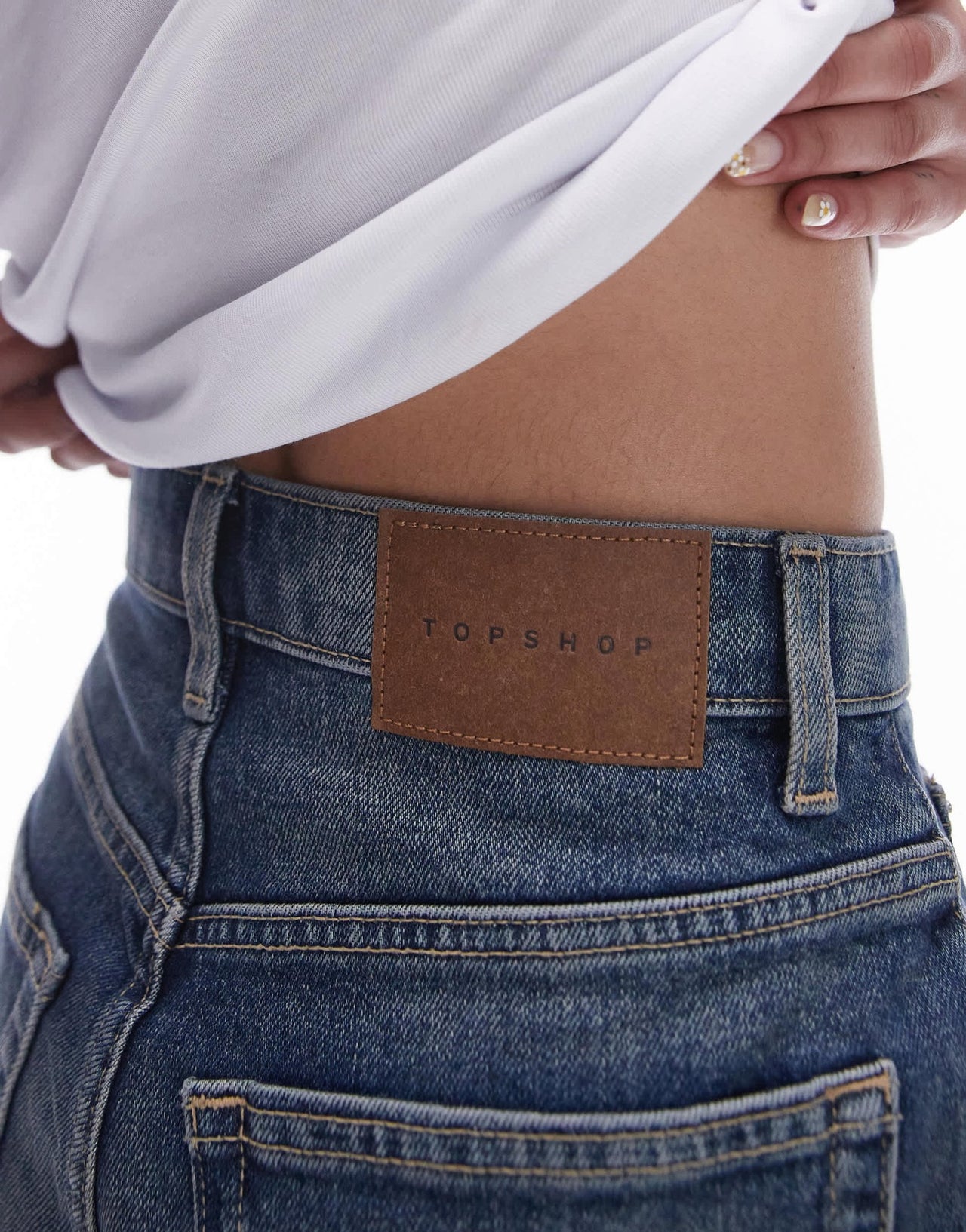 Topshop denim comfort stretch shorts in bleach - ASOS Sample Sale EU Store
