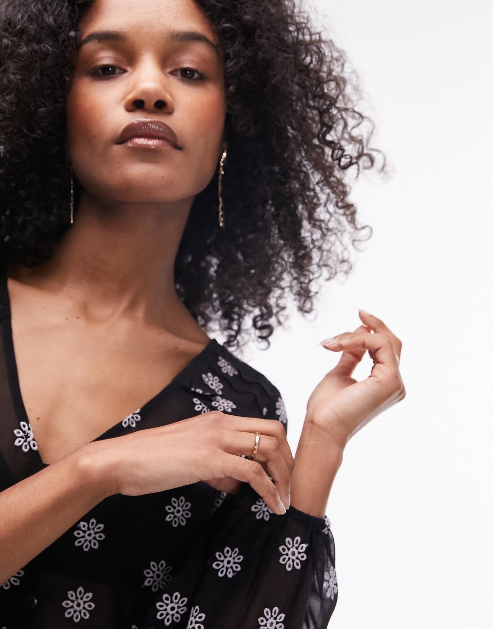 Topshop embroidered maxi beach dress in black – ASOS Sample Sale EU Store