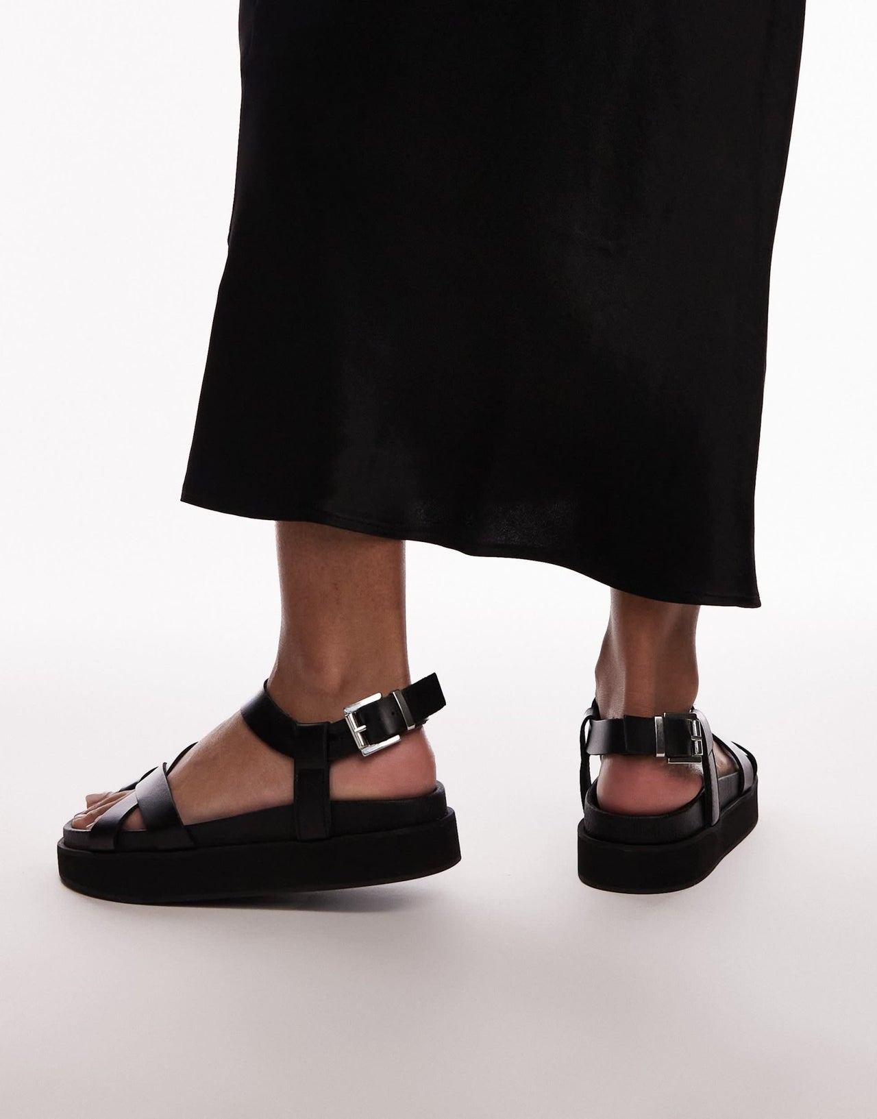 Topshop Jaya premium leather toe loop strappy sandals in black - ASOS Sample Sale EU Store