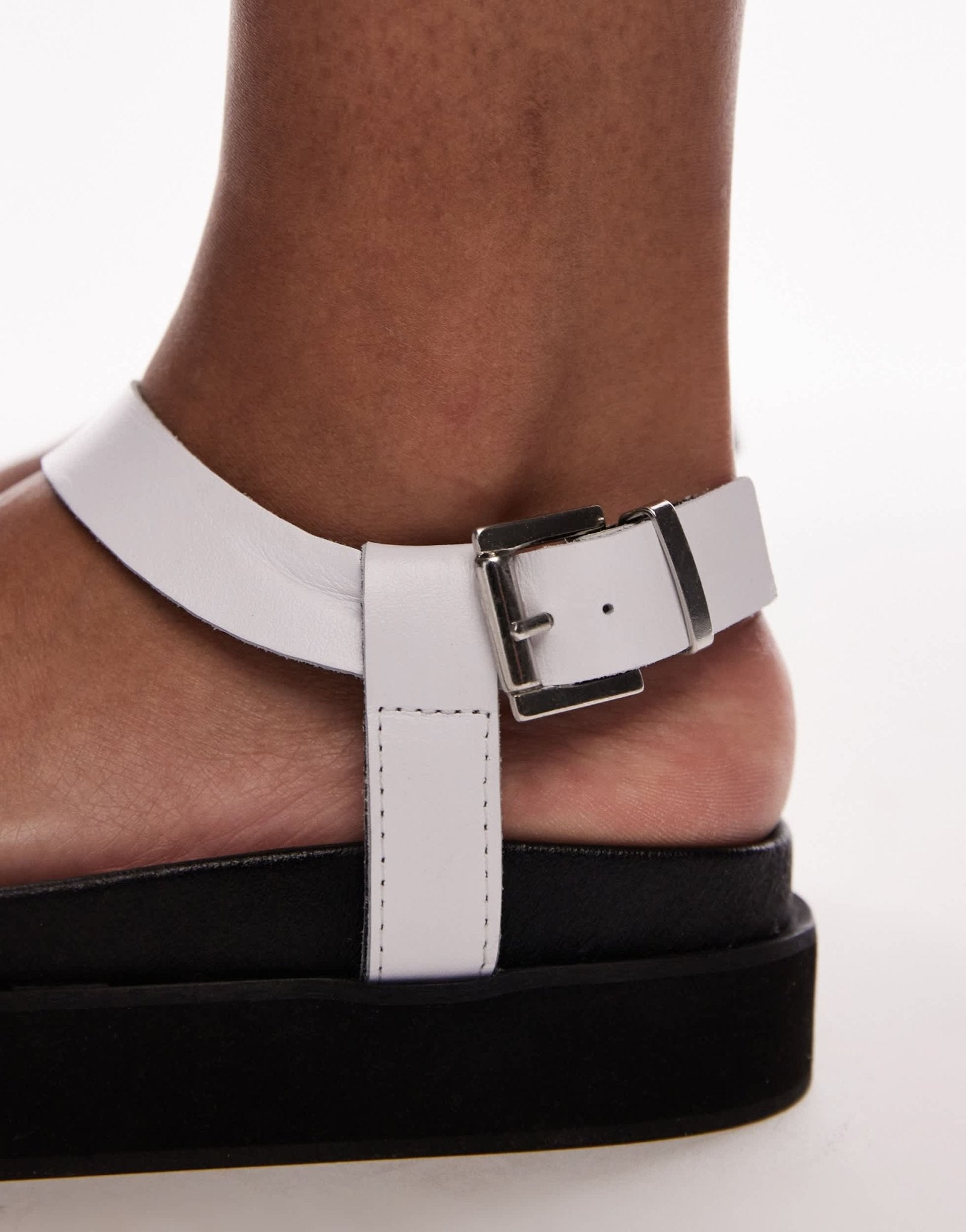 Topshop Jaya premium leather toe loop strappy sandals in off white - ASOS Sample Sale EU Store