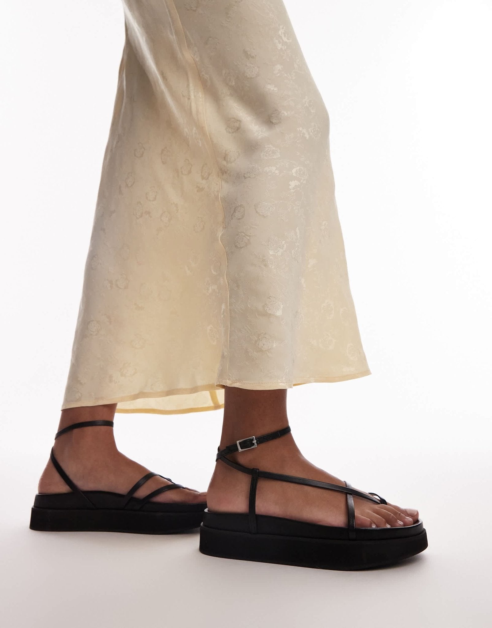 Topshop Julia premium leather minimal strappy sandals in black - ASOS Sample Sale EU Store