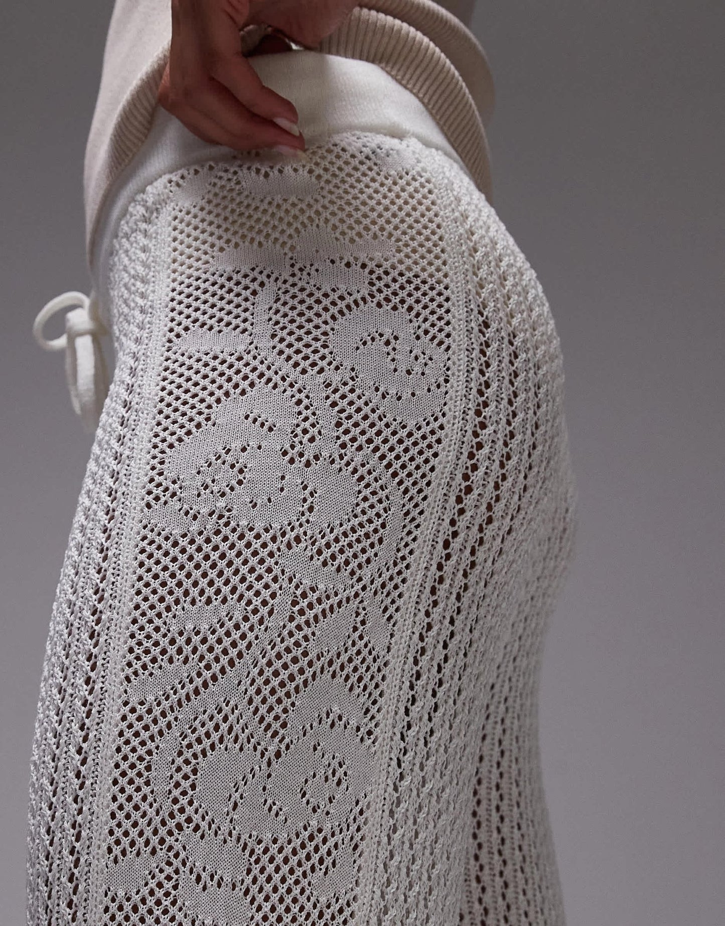 Topshop knitted stitchy trousers with embroided panel in cream - ASOS Sample Sale EU Store