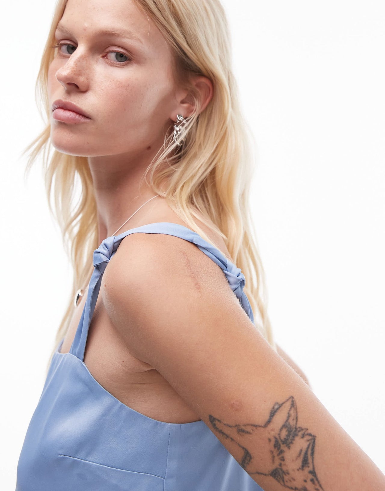 Topshop knot square neck cami in blue - ASOS Sample Sale EU Store