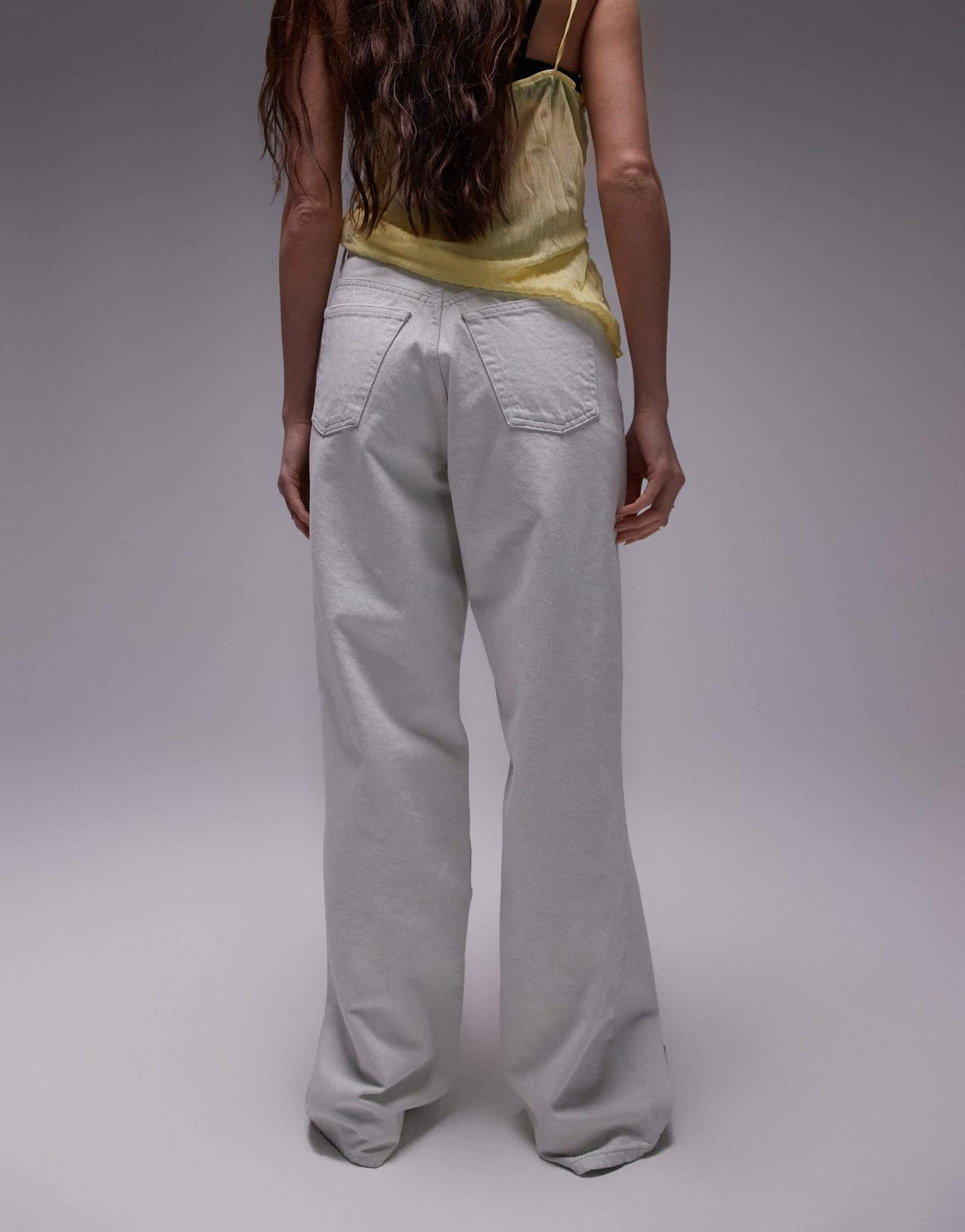 Topshop mid rise loose fit straight jean in off white - ASOS Sample Sale EU Store