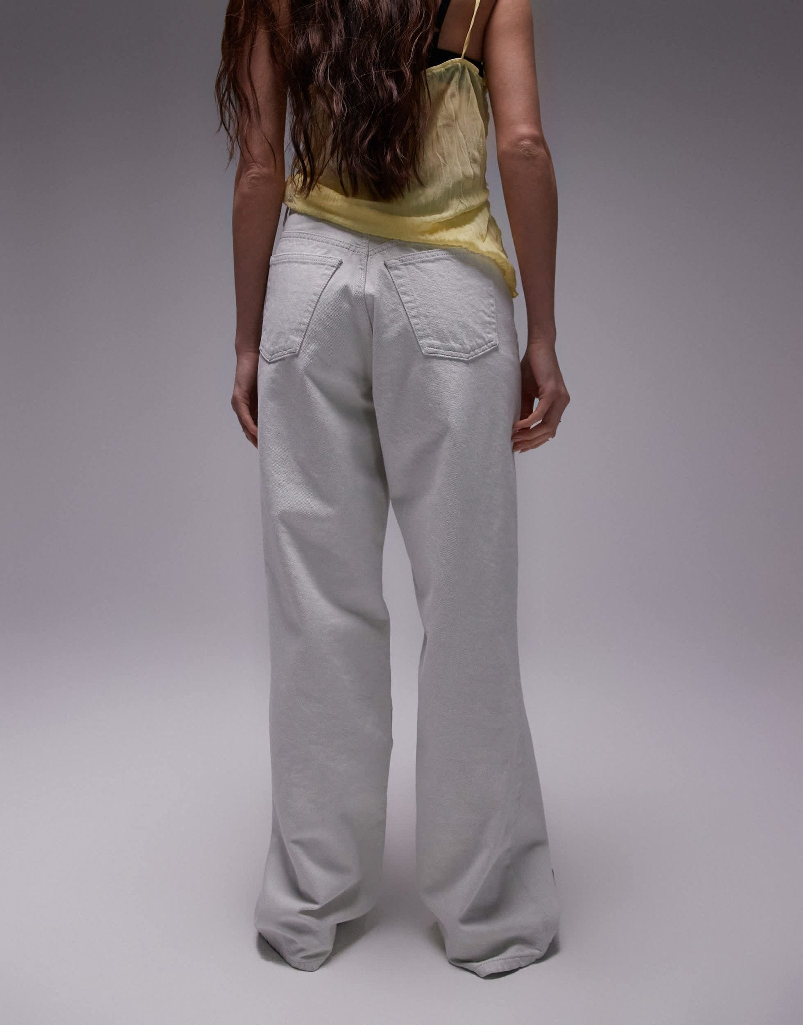 Topshop mid rise loose fit straight jean in off white - ASOS Sample Sale EU Store